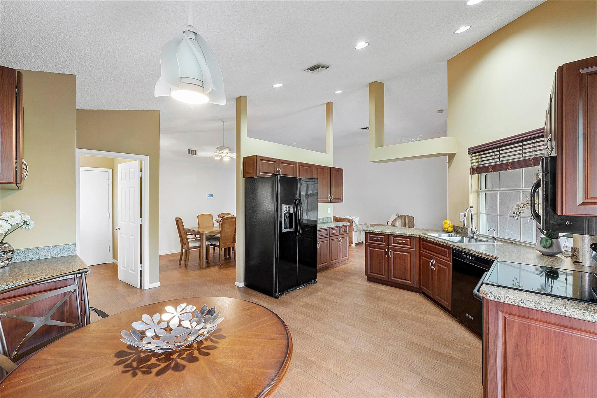 5486 Pine Lane