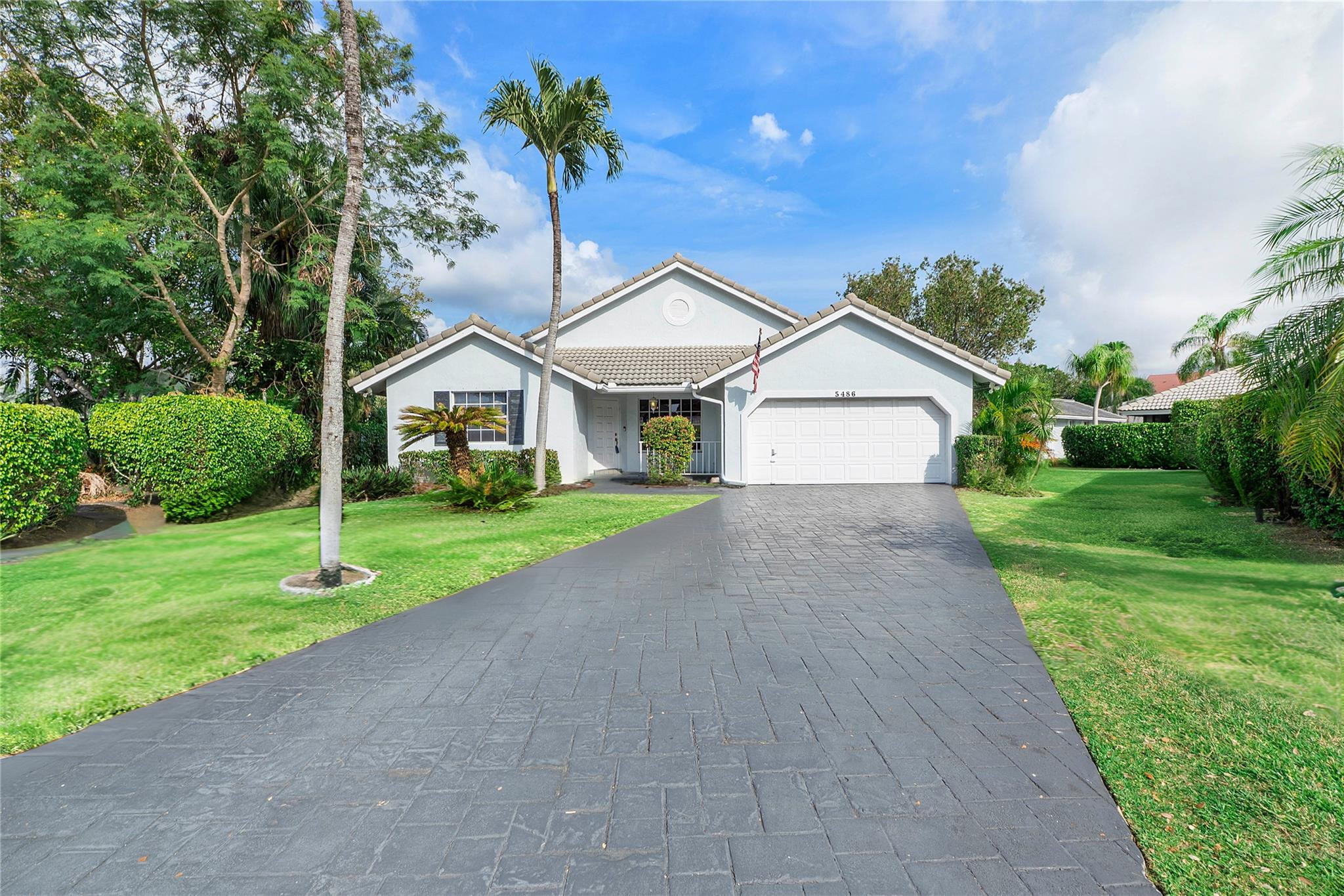 5486 Pine Lane