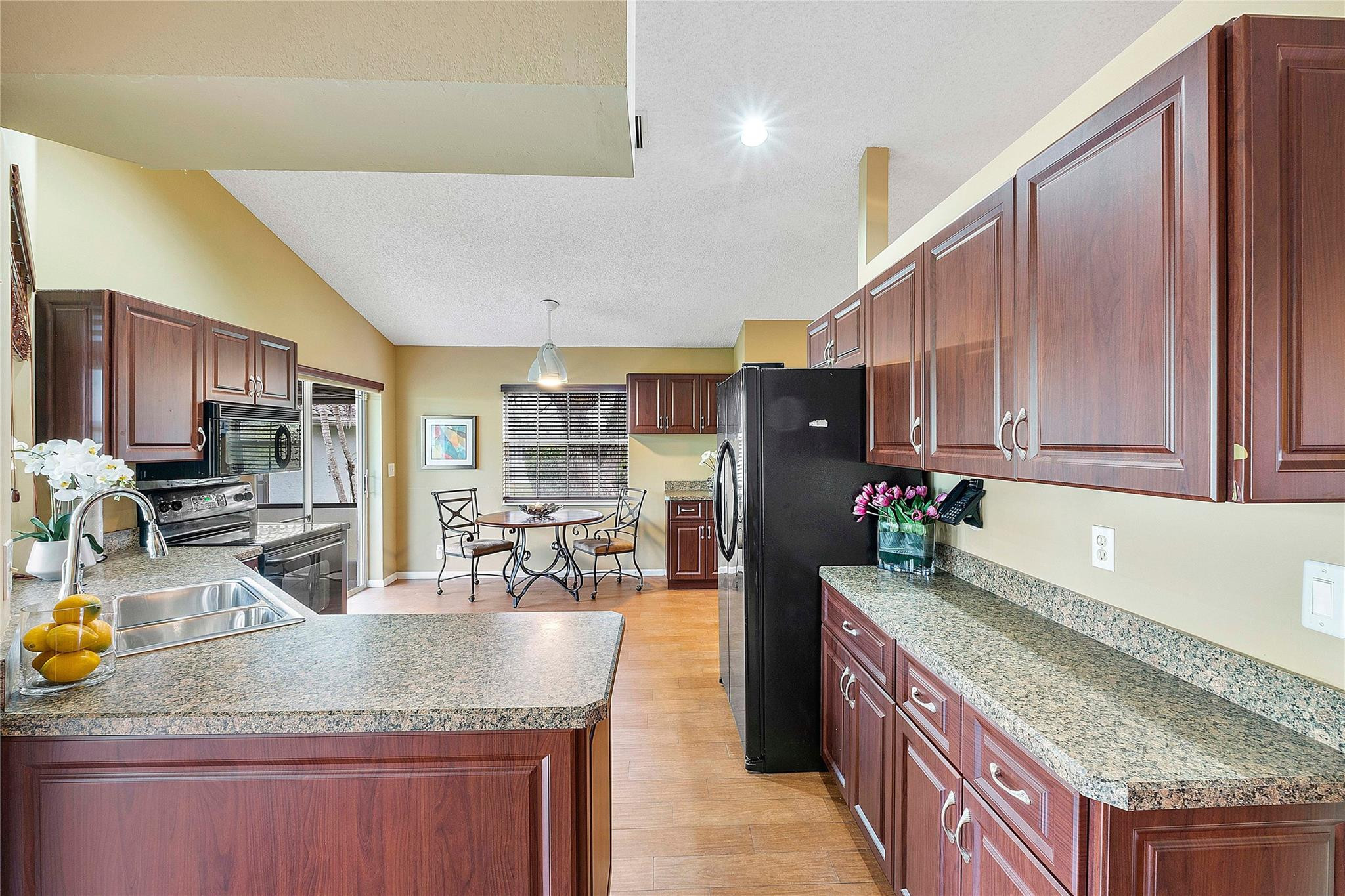 5486 Pine Lane