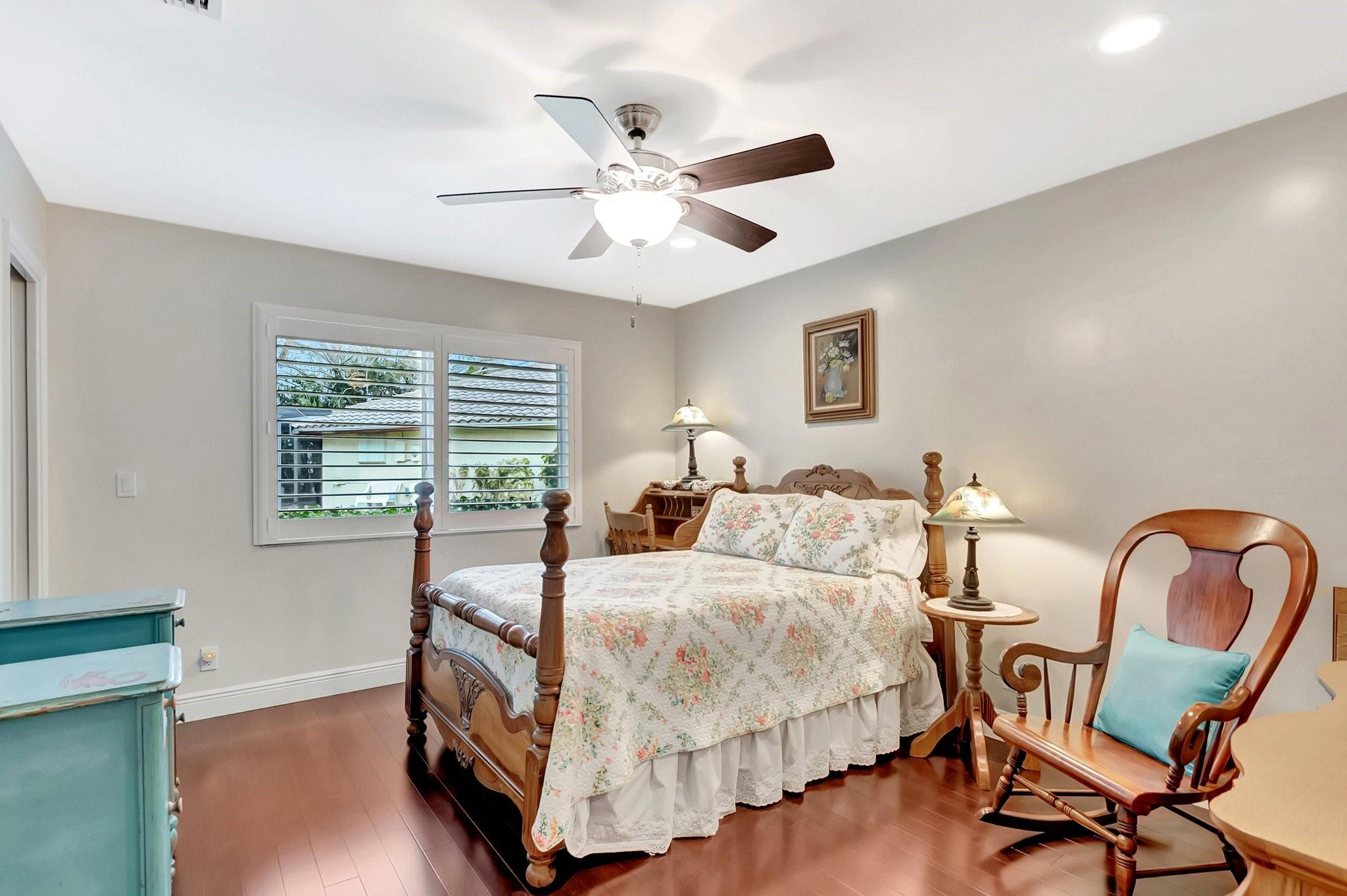 2208 Deer Creek Way