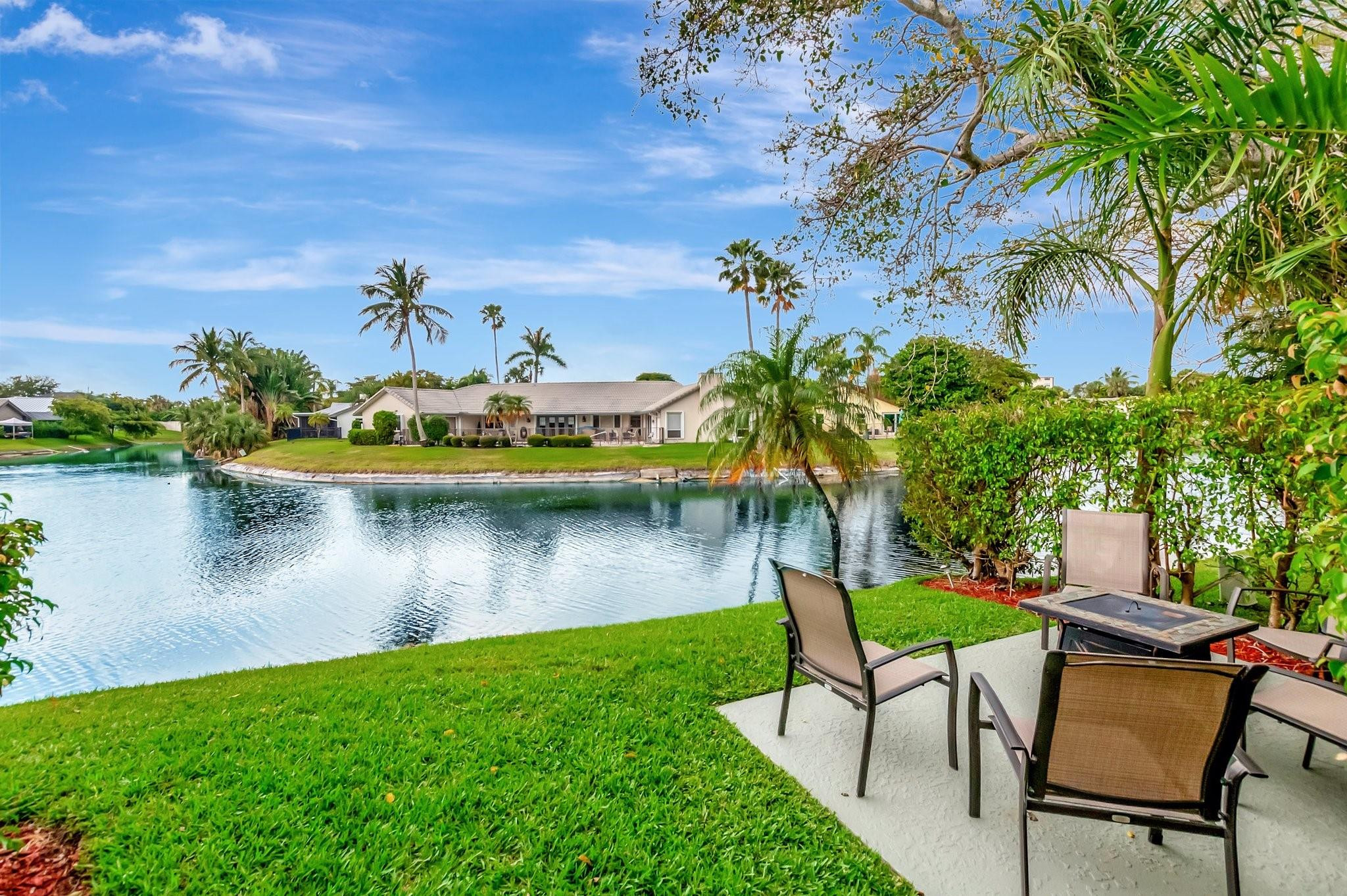 2208 Deer Creek Way