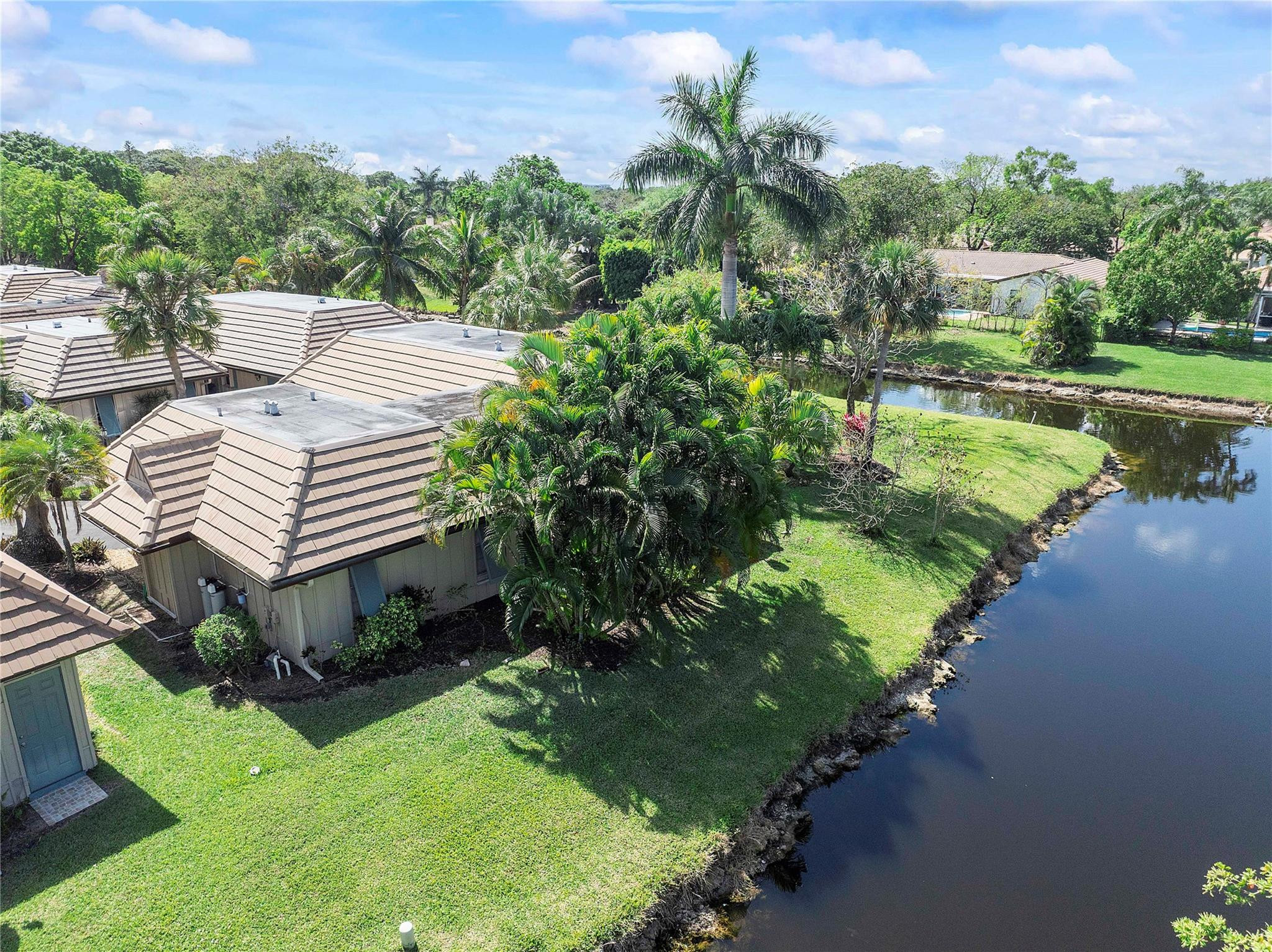 1933 Coquina Way
