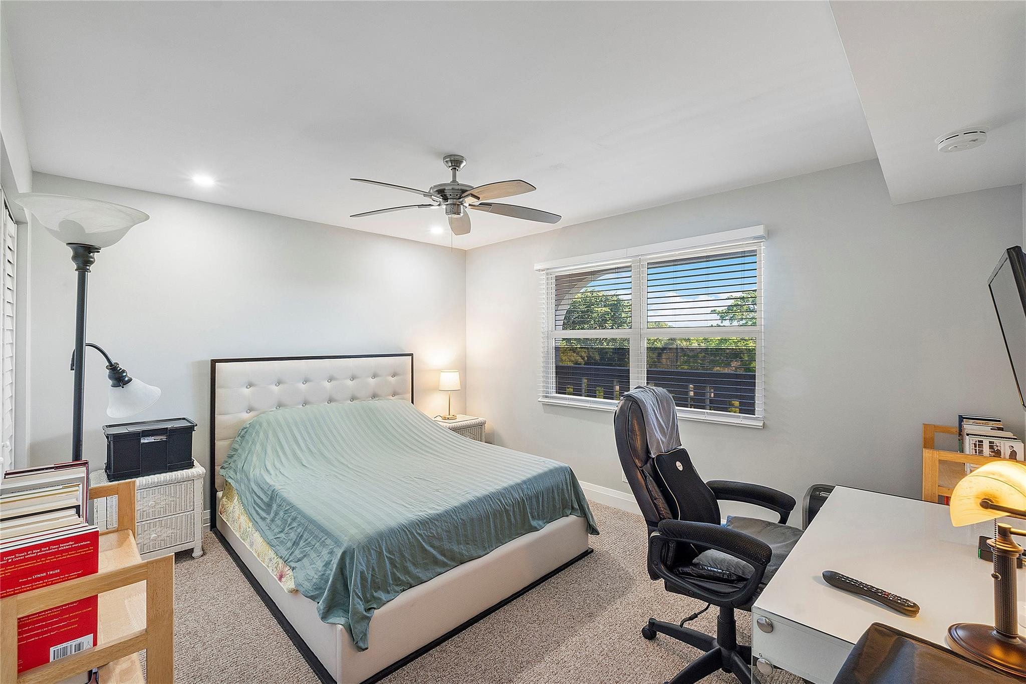 2001 Granada Drive K4