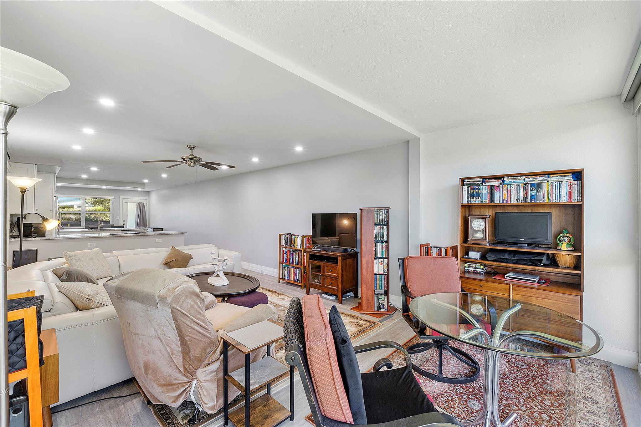 2001 Granada Drive K4