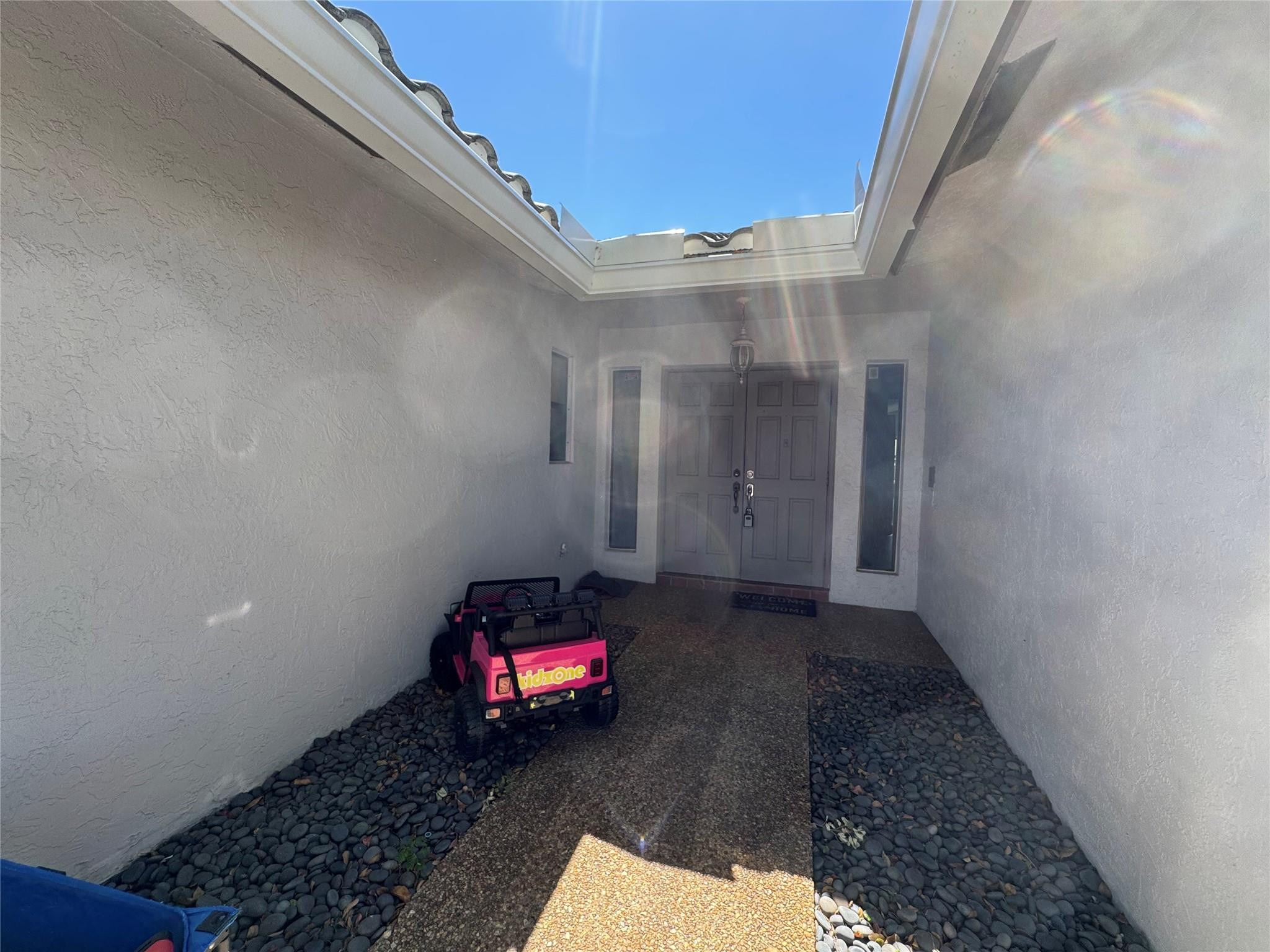7014 NW 38th Manor