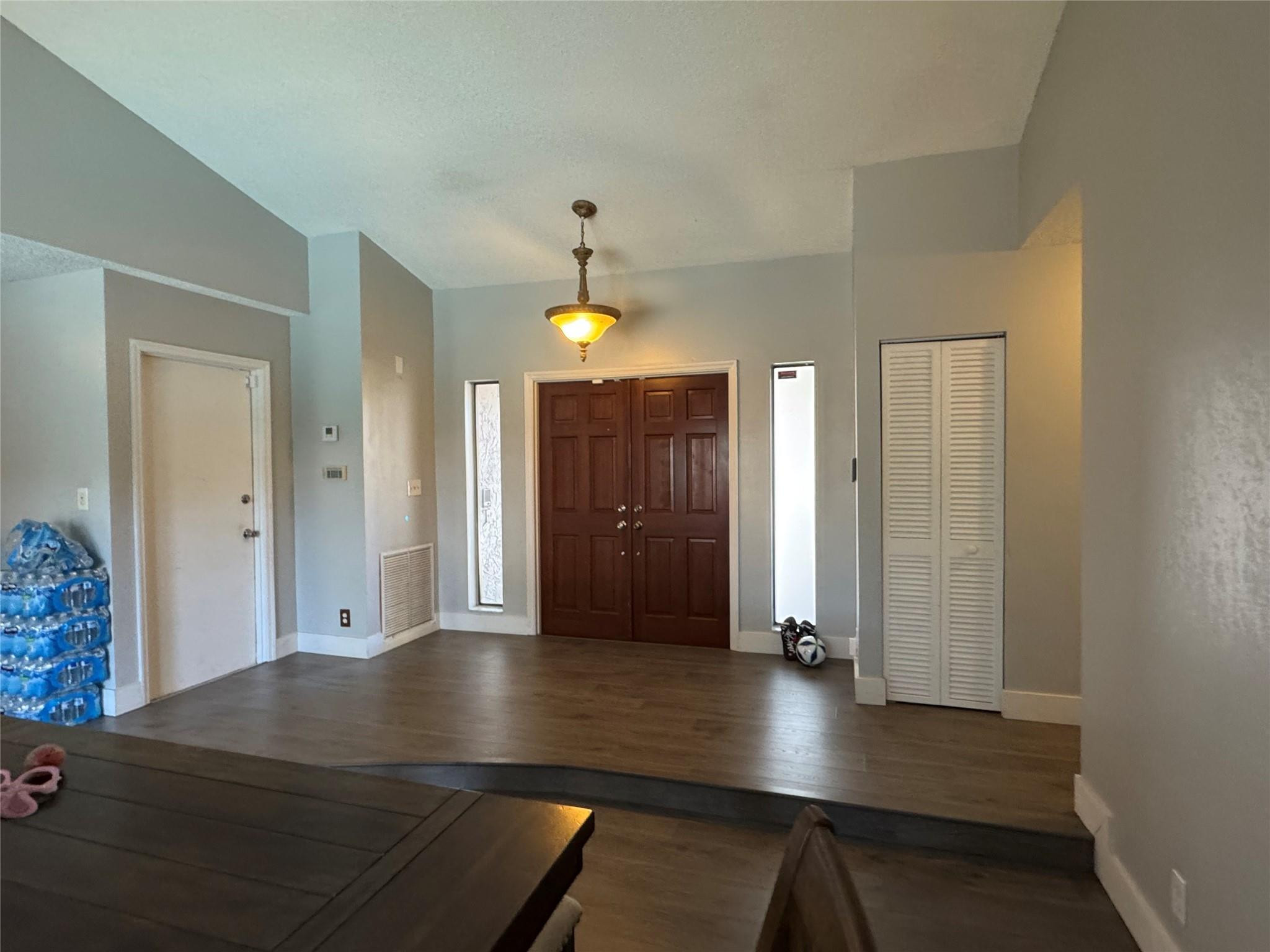 7014 NW 38th Manor