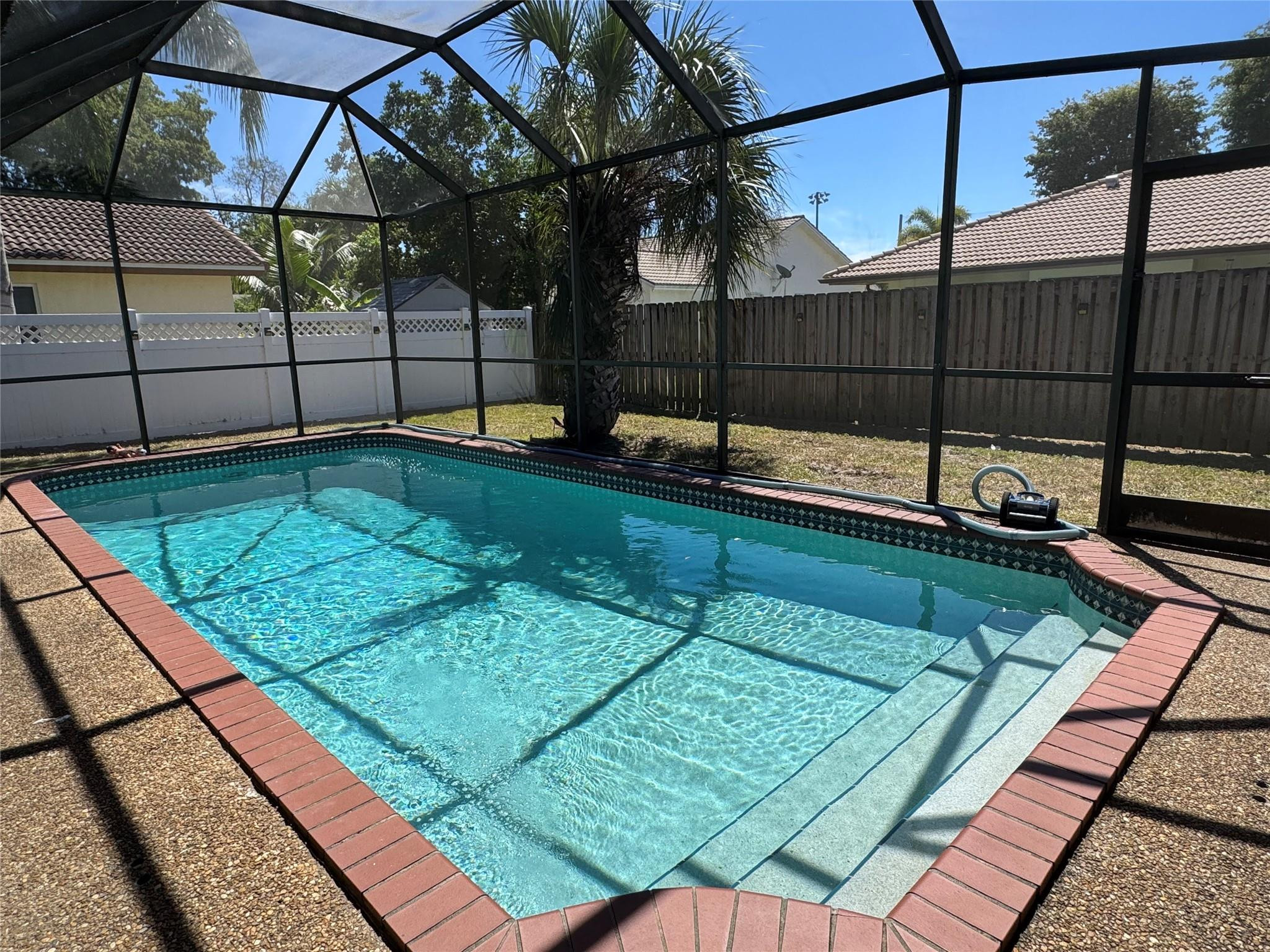 7014 NW 38th Manor