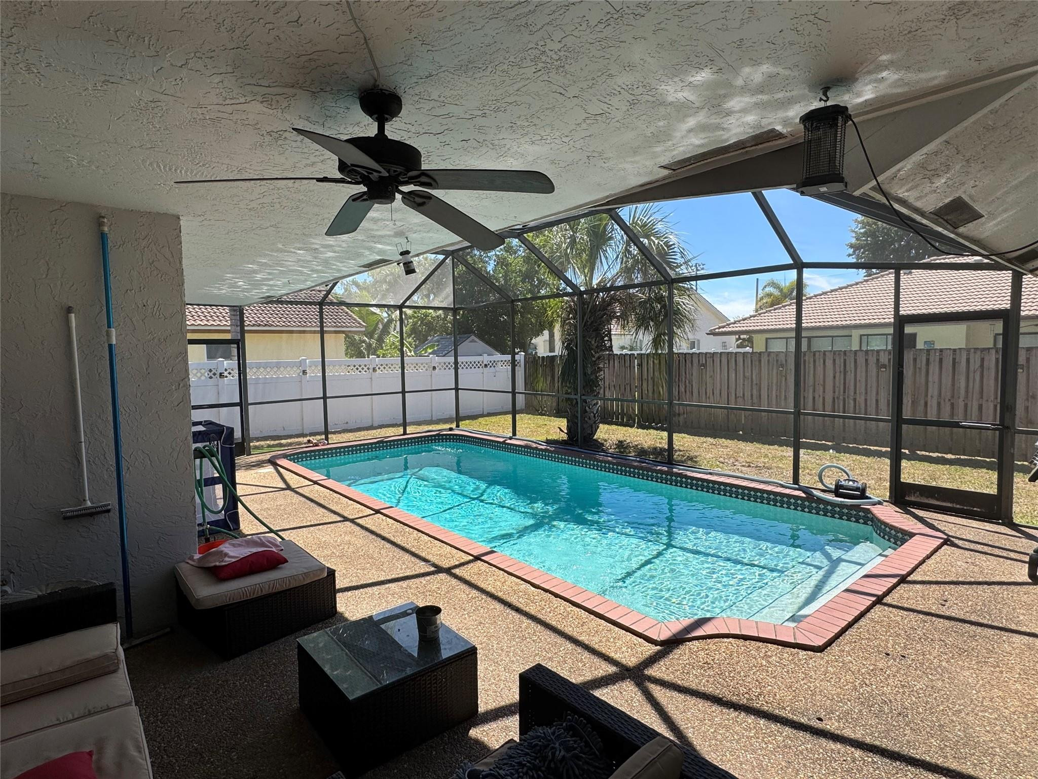 7014 NW 38th Manor
