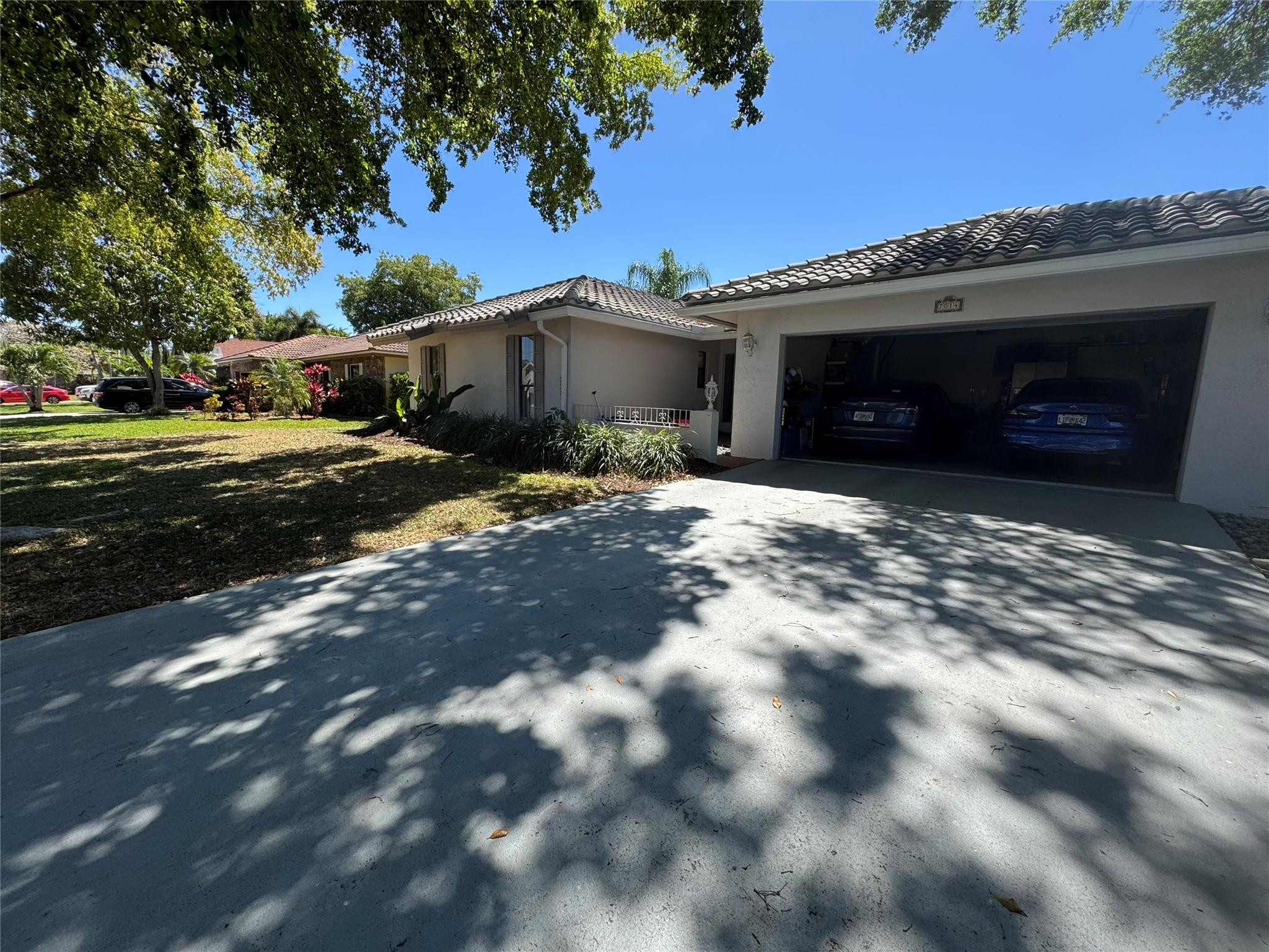 7014 NW 38th Manor