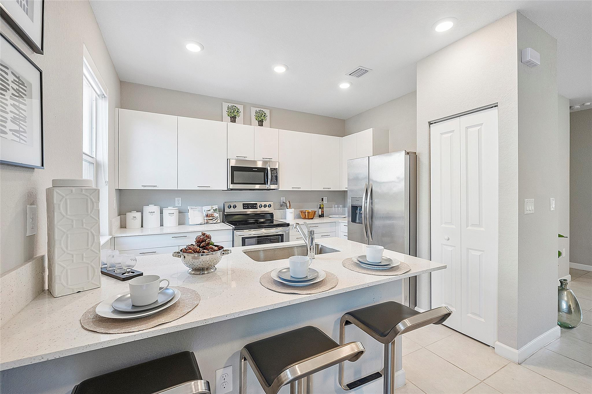 2357 NW 125th