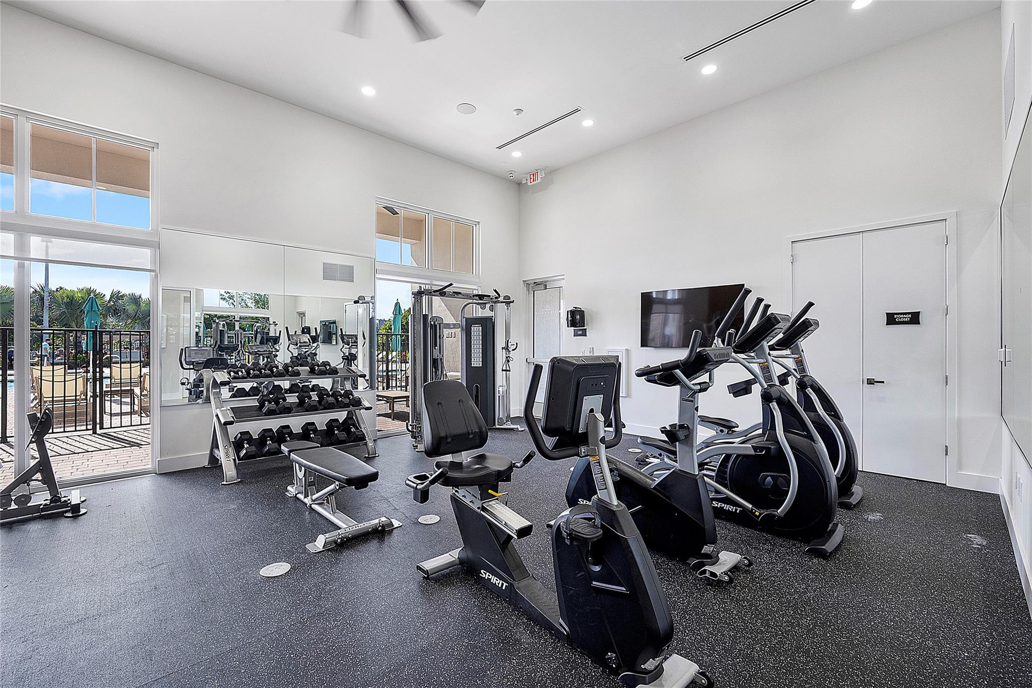 2360 NW 125th