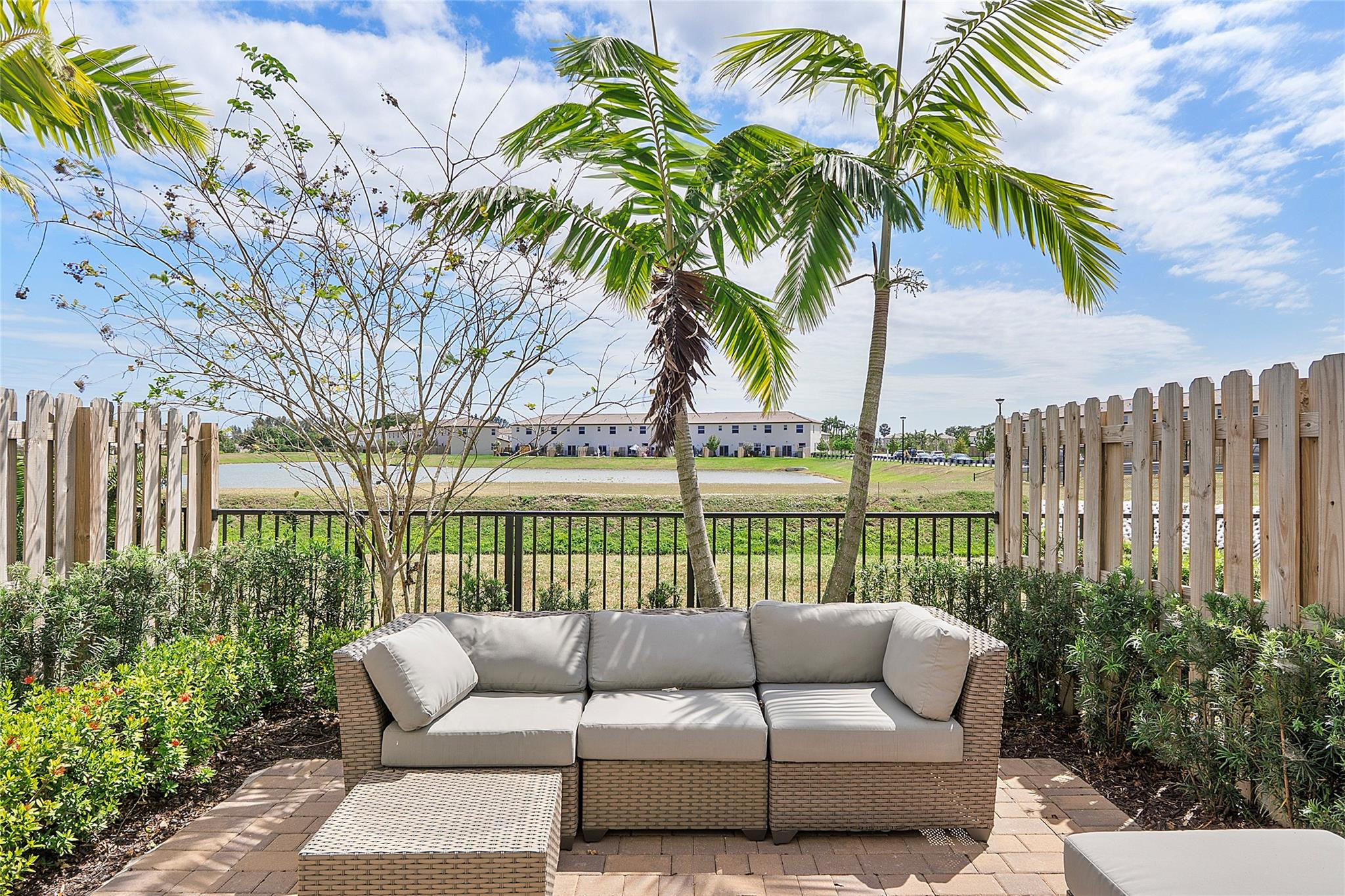 2360 NW 125th