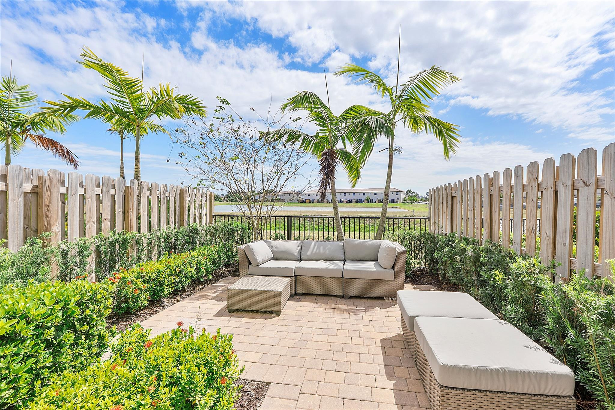 2360 NW 125th