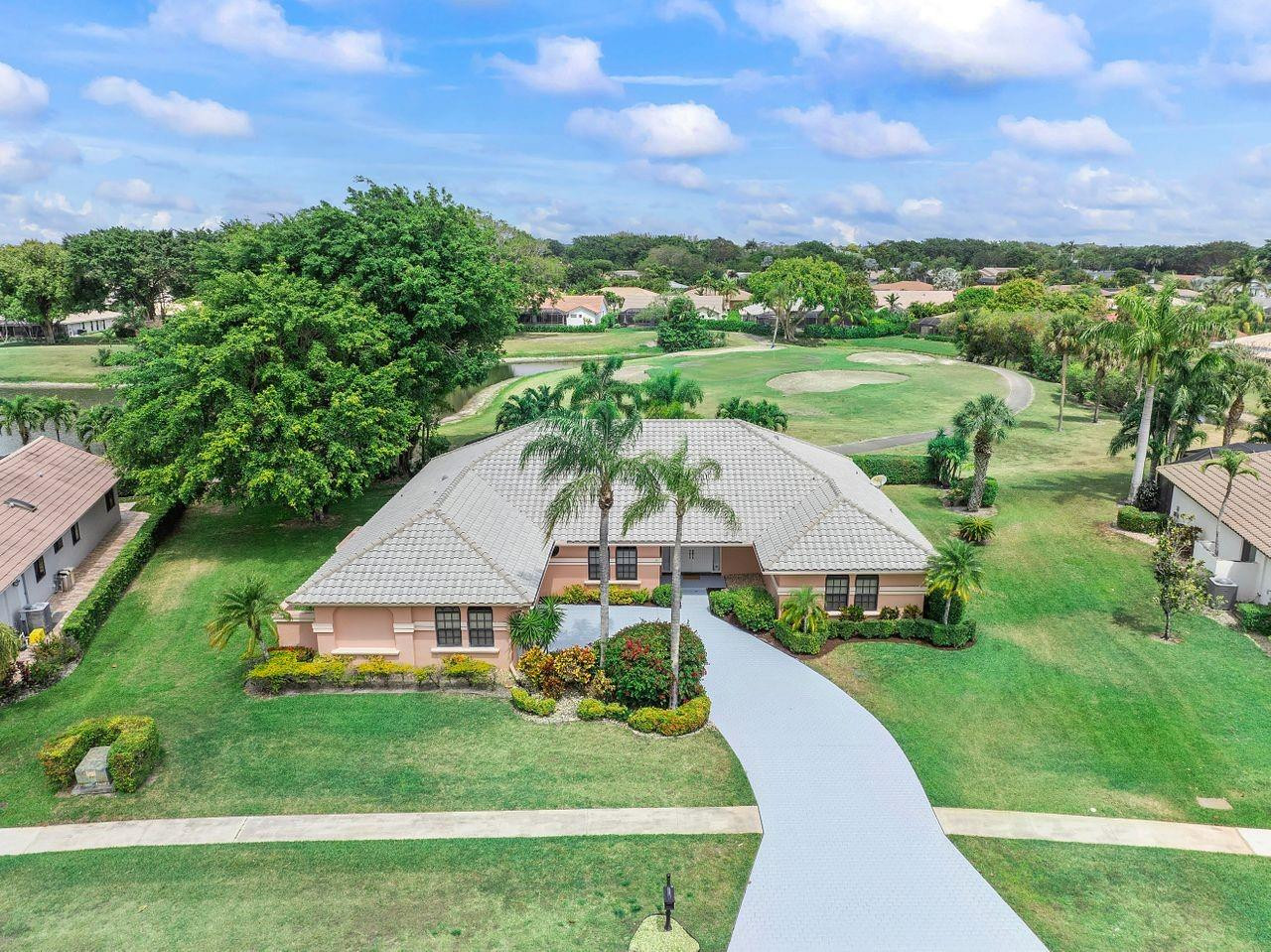 10290 Camelback Lane
