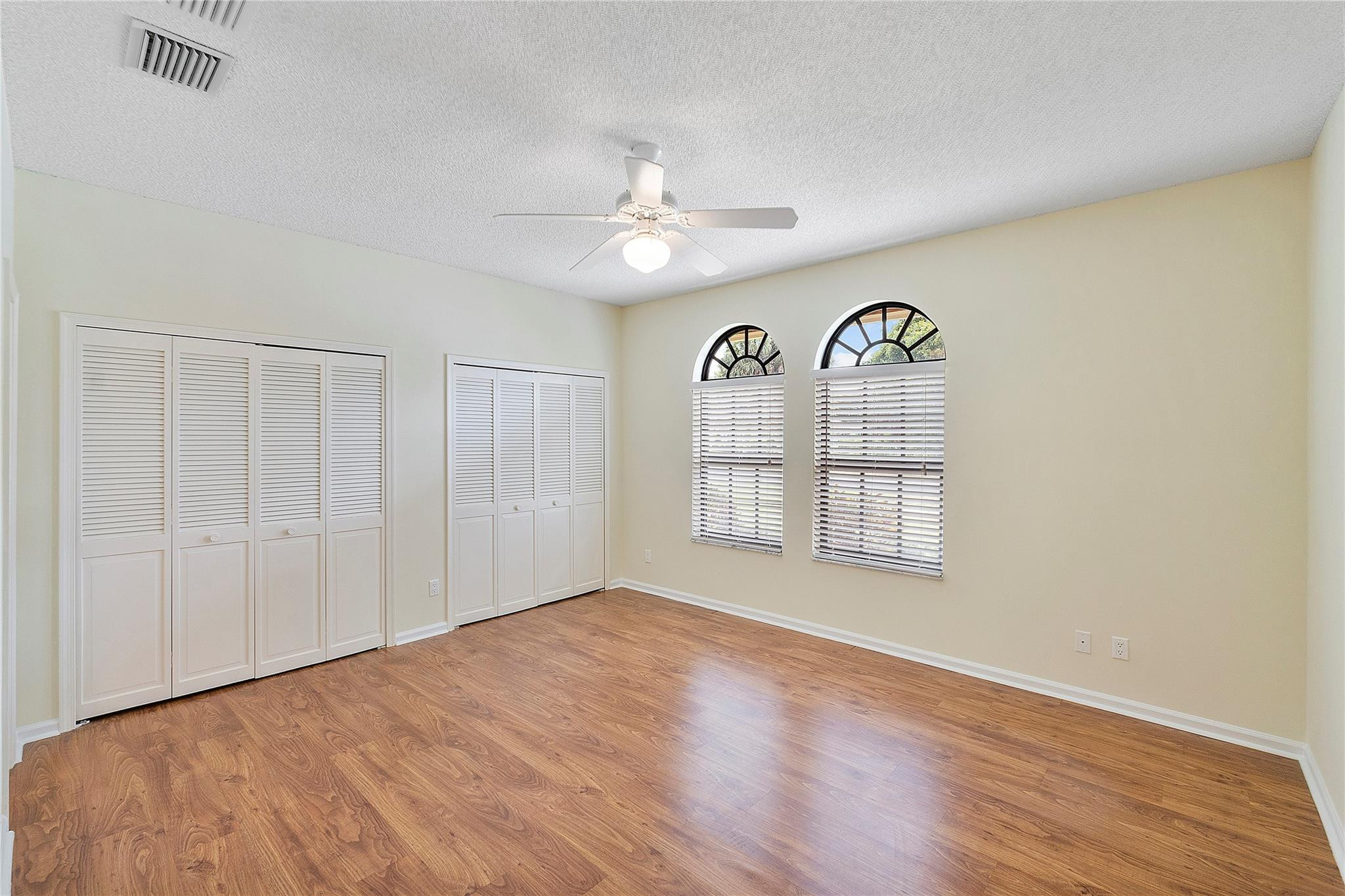 10290 Camelback Lane