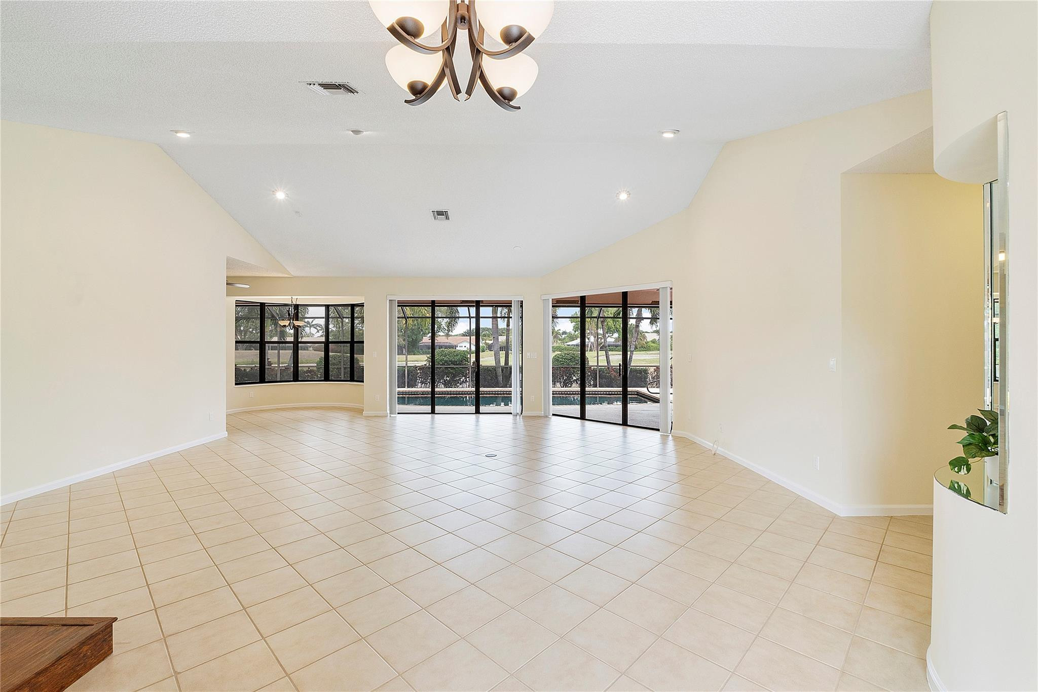 10290 Camelback Lane
