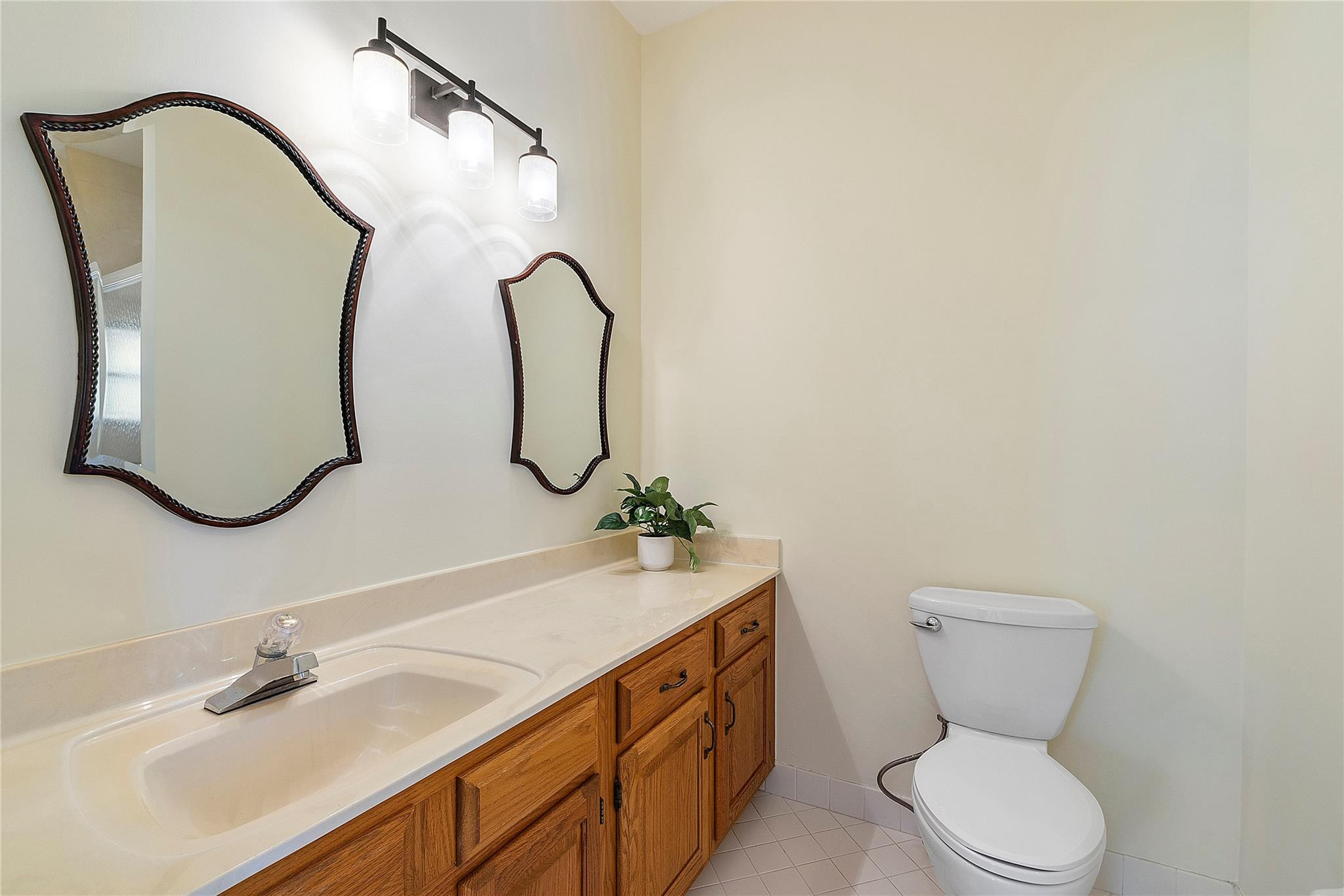 10290 Camelback Lane