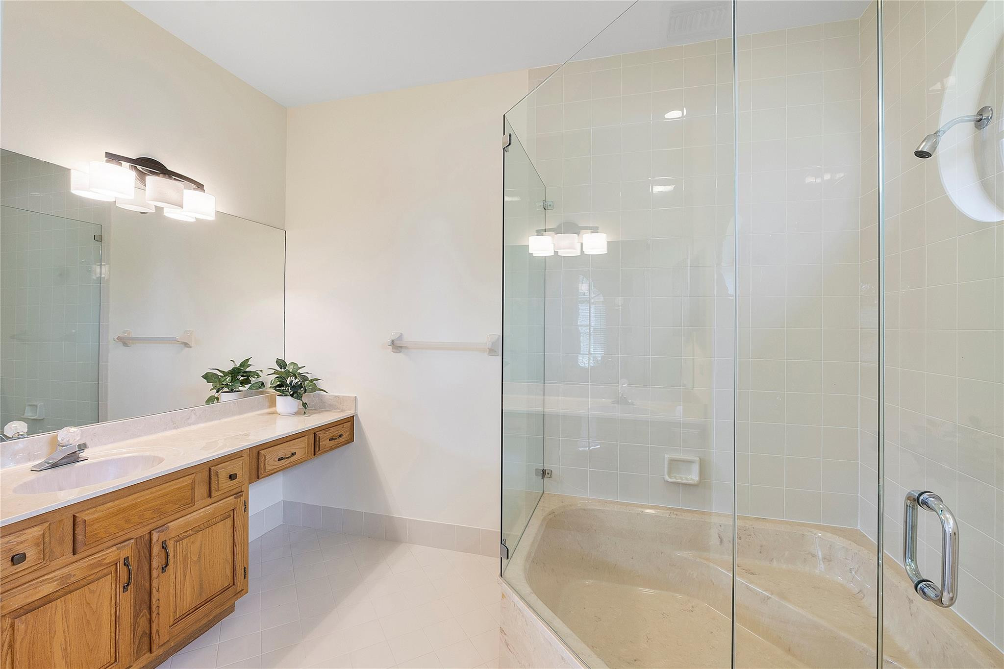 10290 Camelback Lane