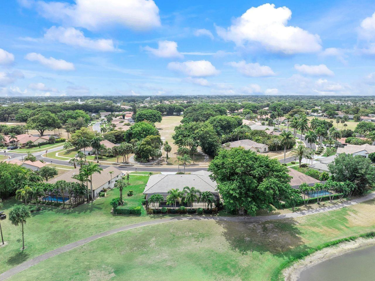 10290 Camelback Lane