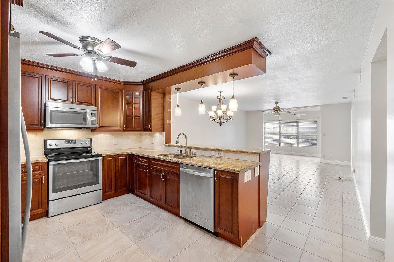 18771 Stewart Circle 3