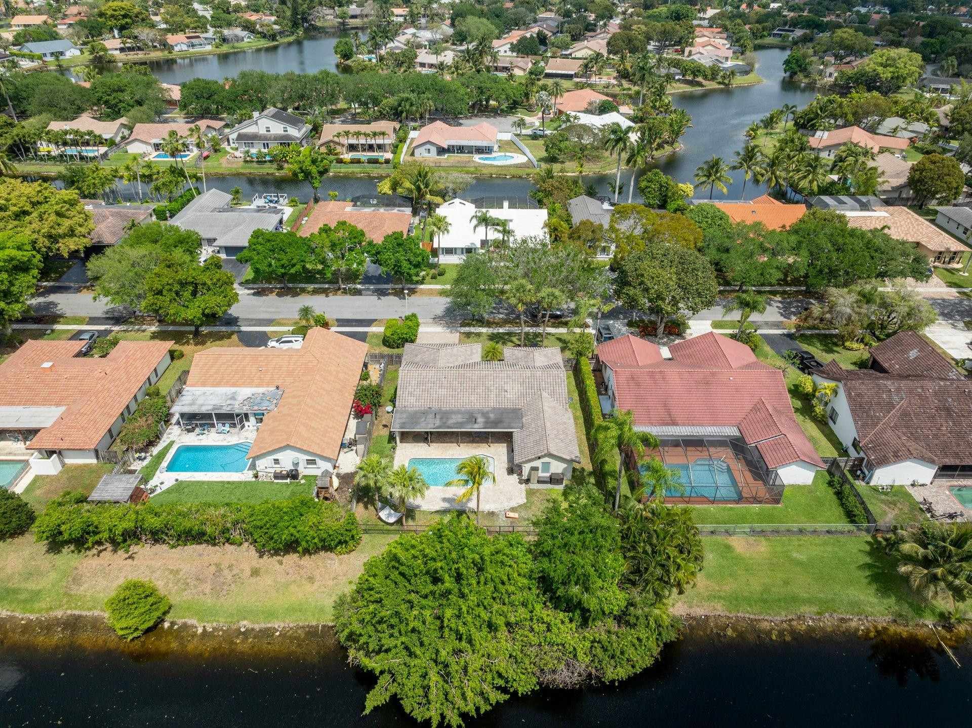9760 NW 10th Street