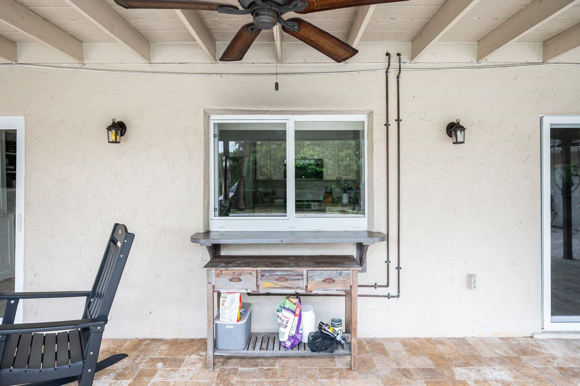 9760 NW 10th Street