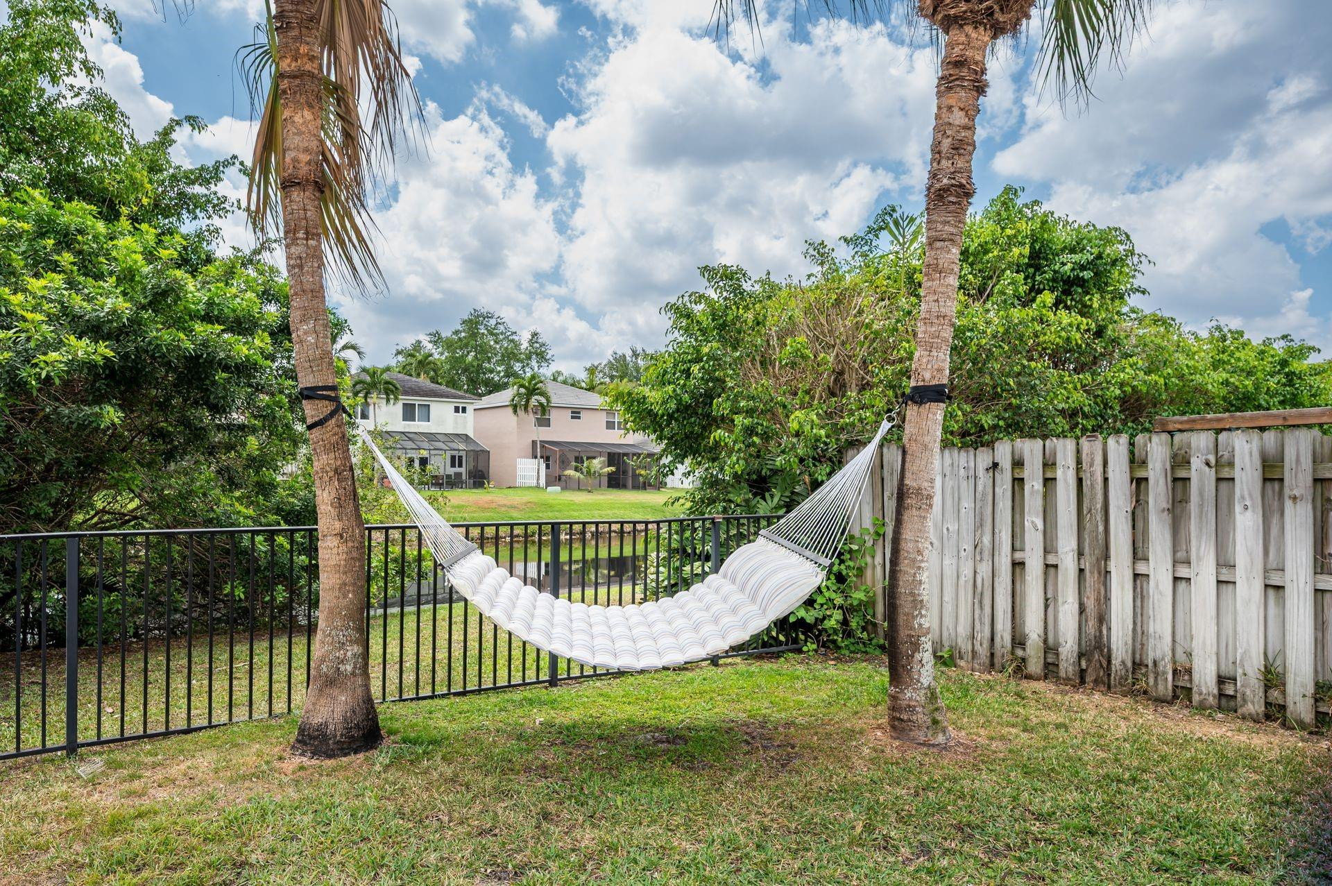 9760 NW 10th Street