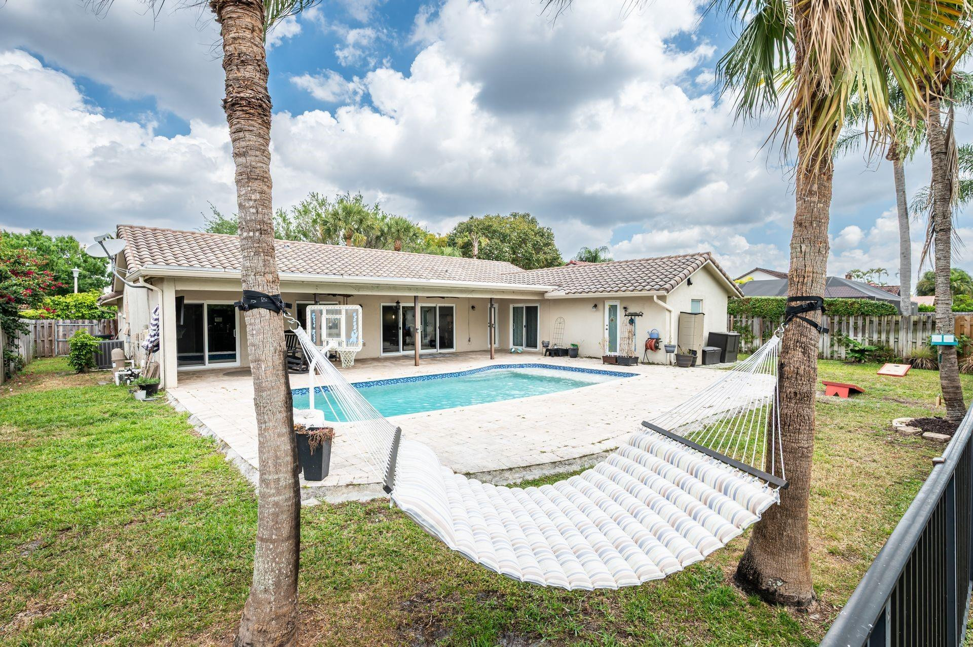 9760 NW 10th Street
