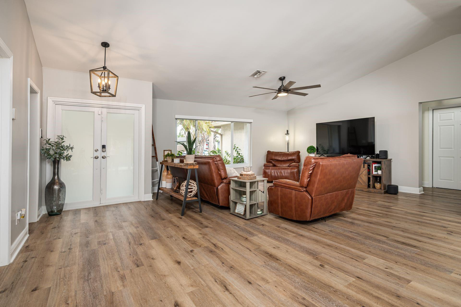 9760 NW 10th Street