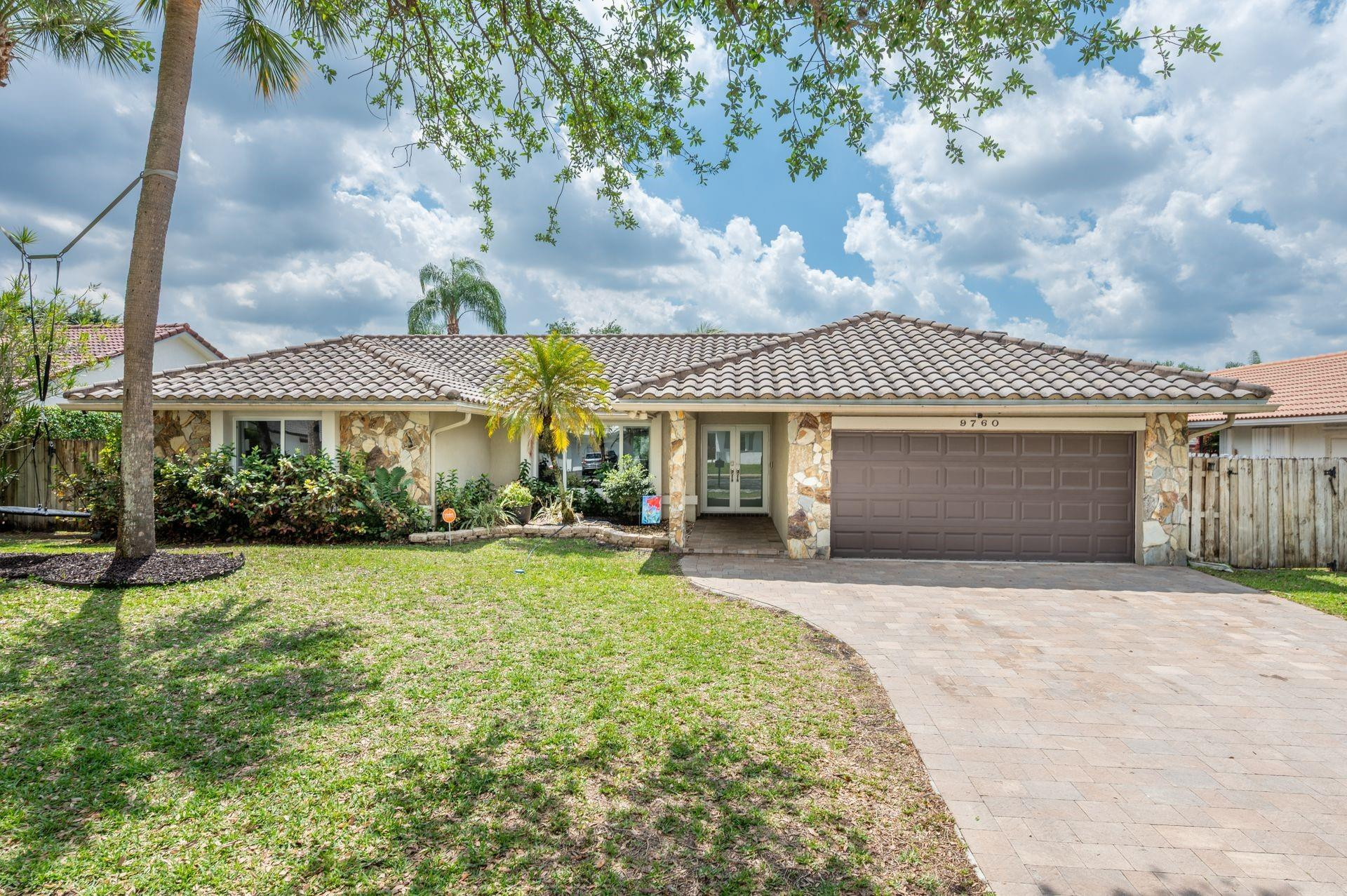9760 NW 10th Street