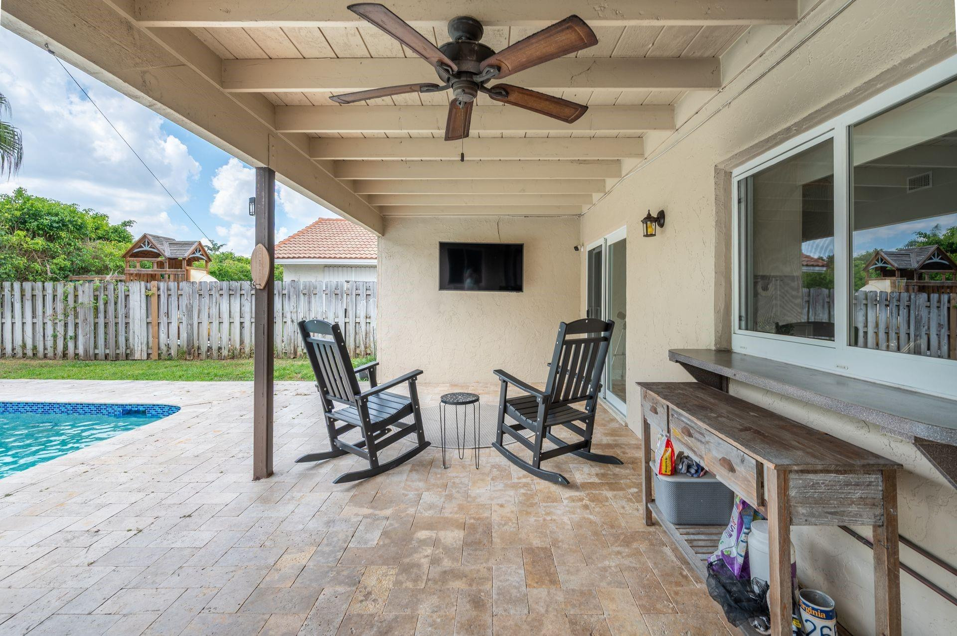 9760 NW 10th Street
