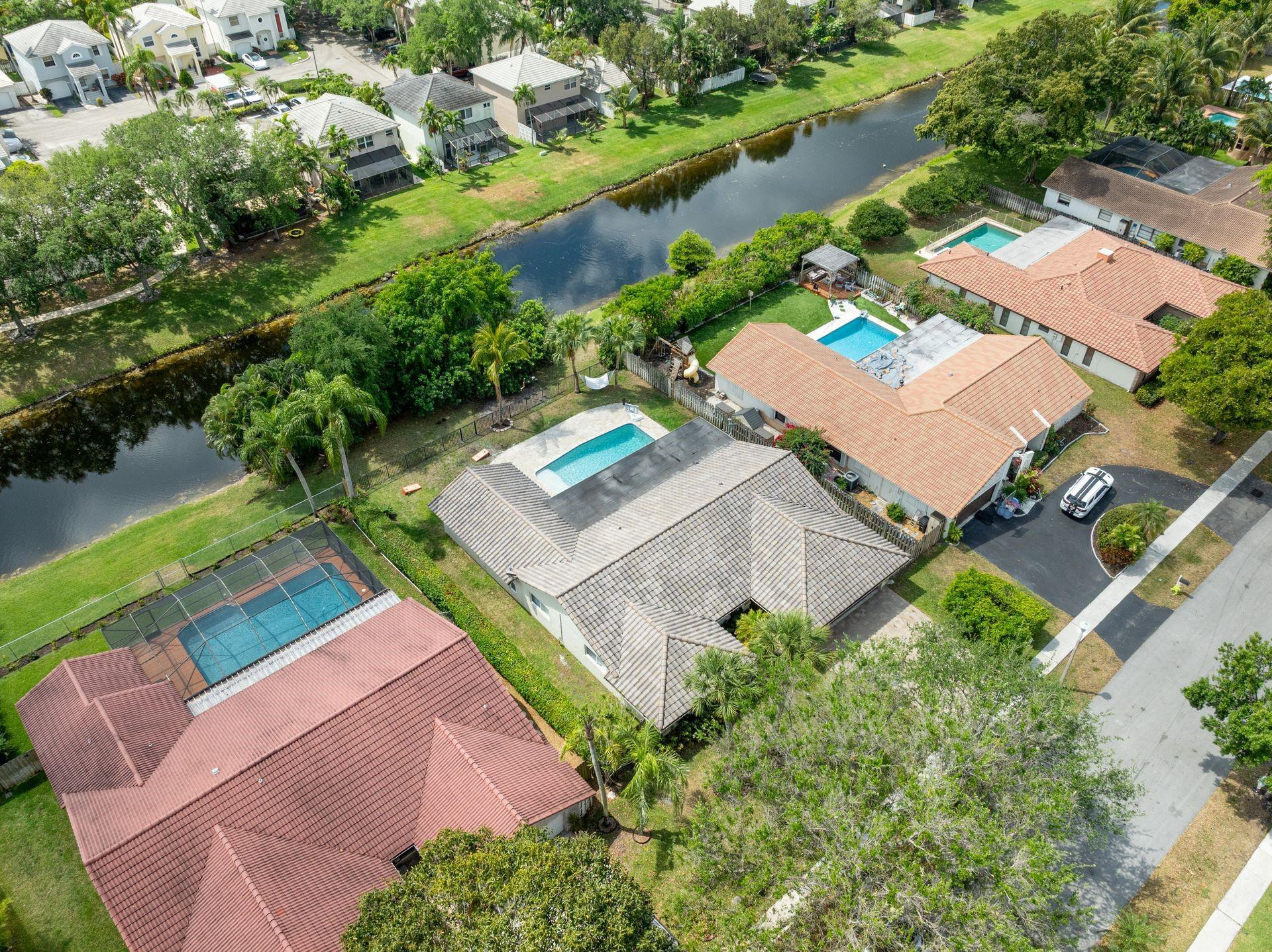 9760 NW 10th Street
