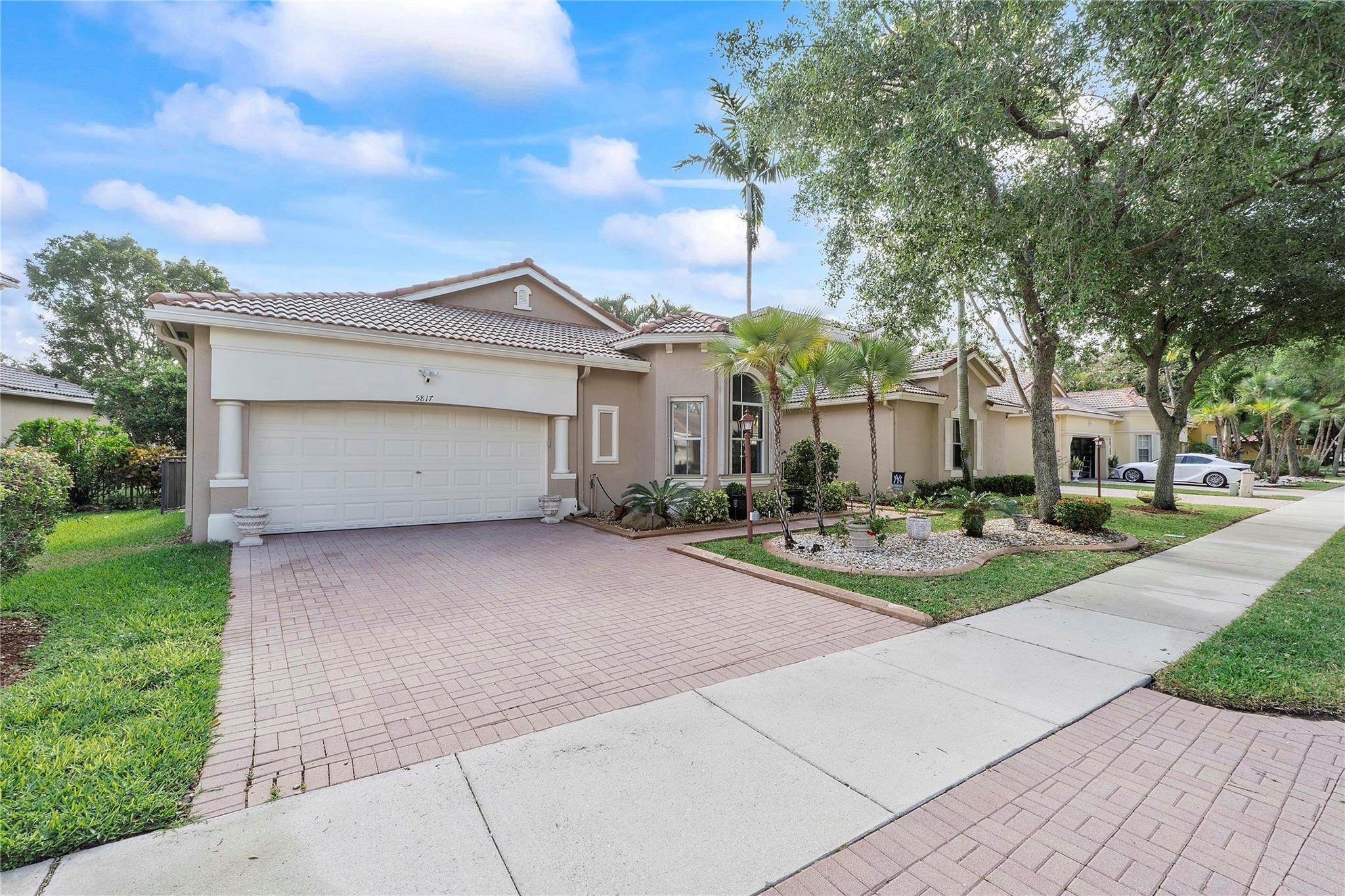 5817 NW 120th Avenue