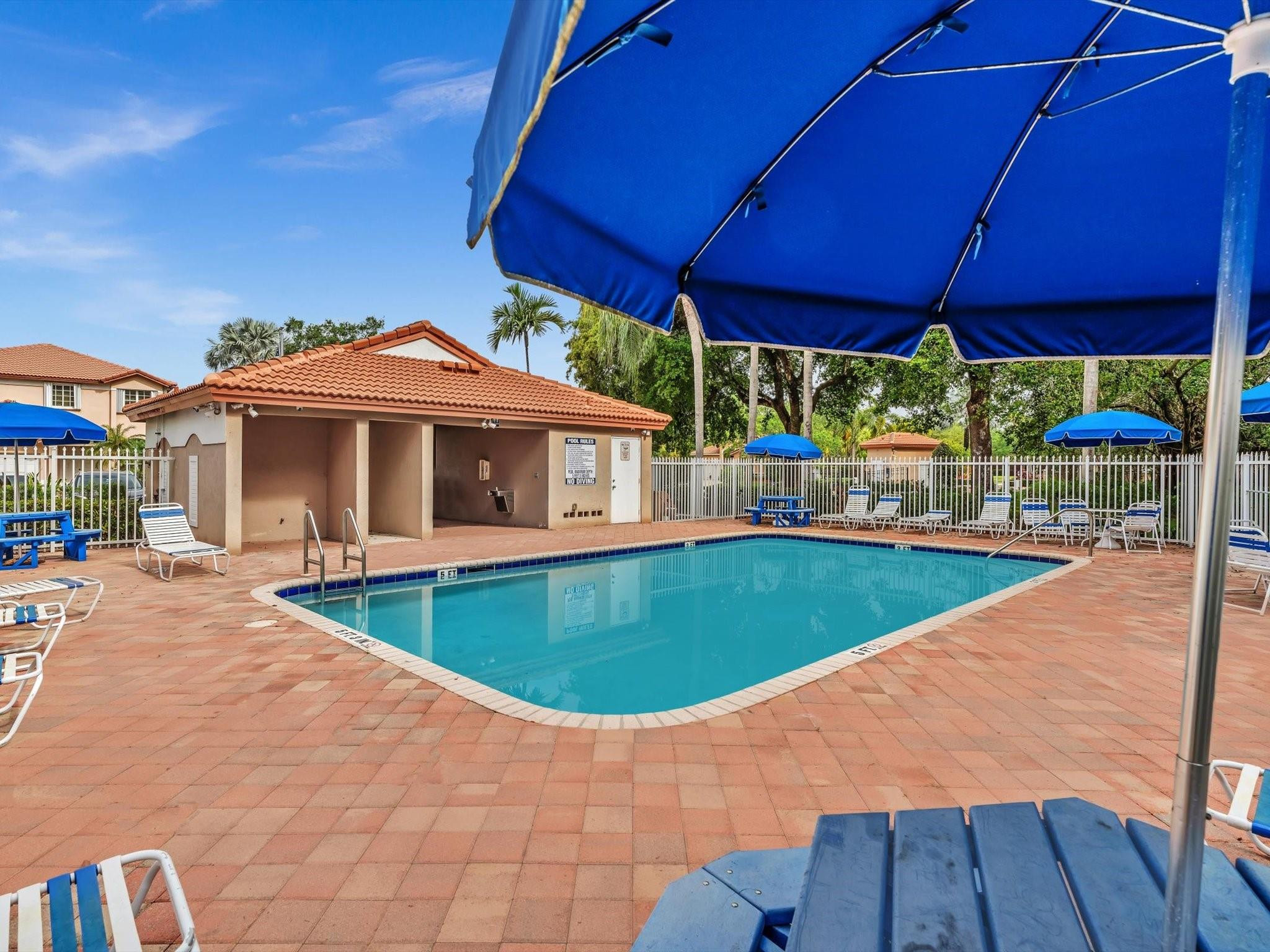 4004 NW 61st Terrace