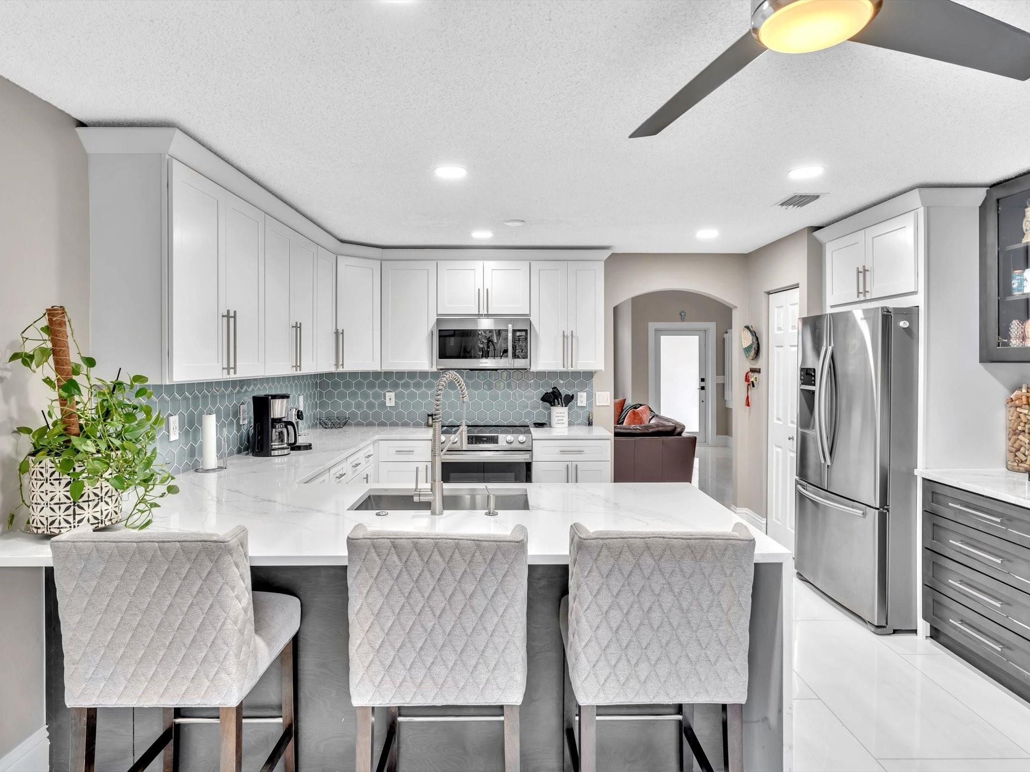 4004 NW 61st Terrace