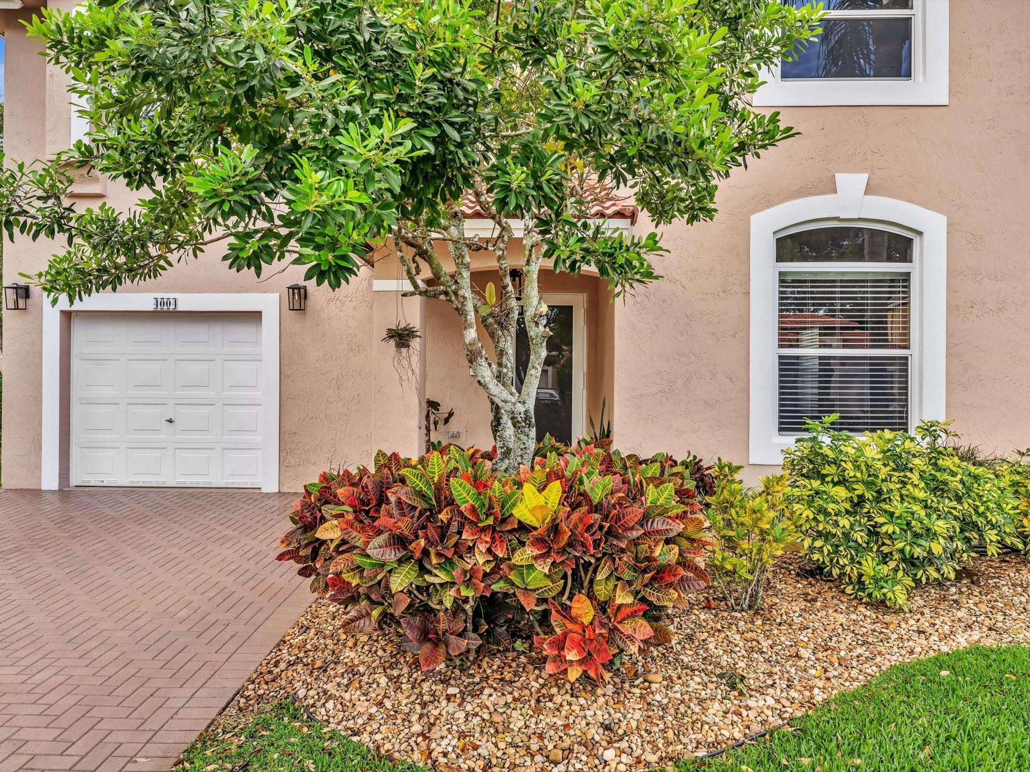4004 NW 61st Terrace