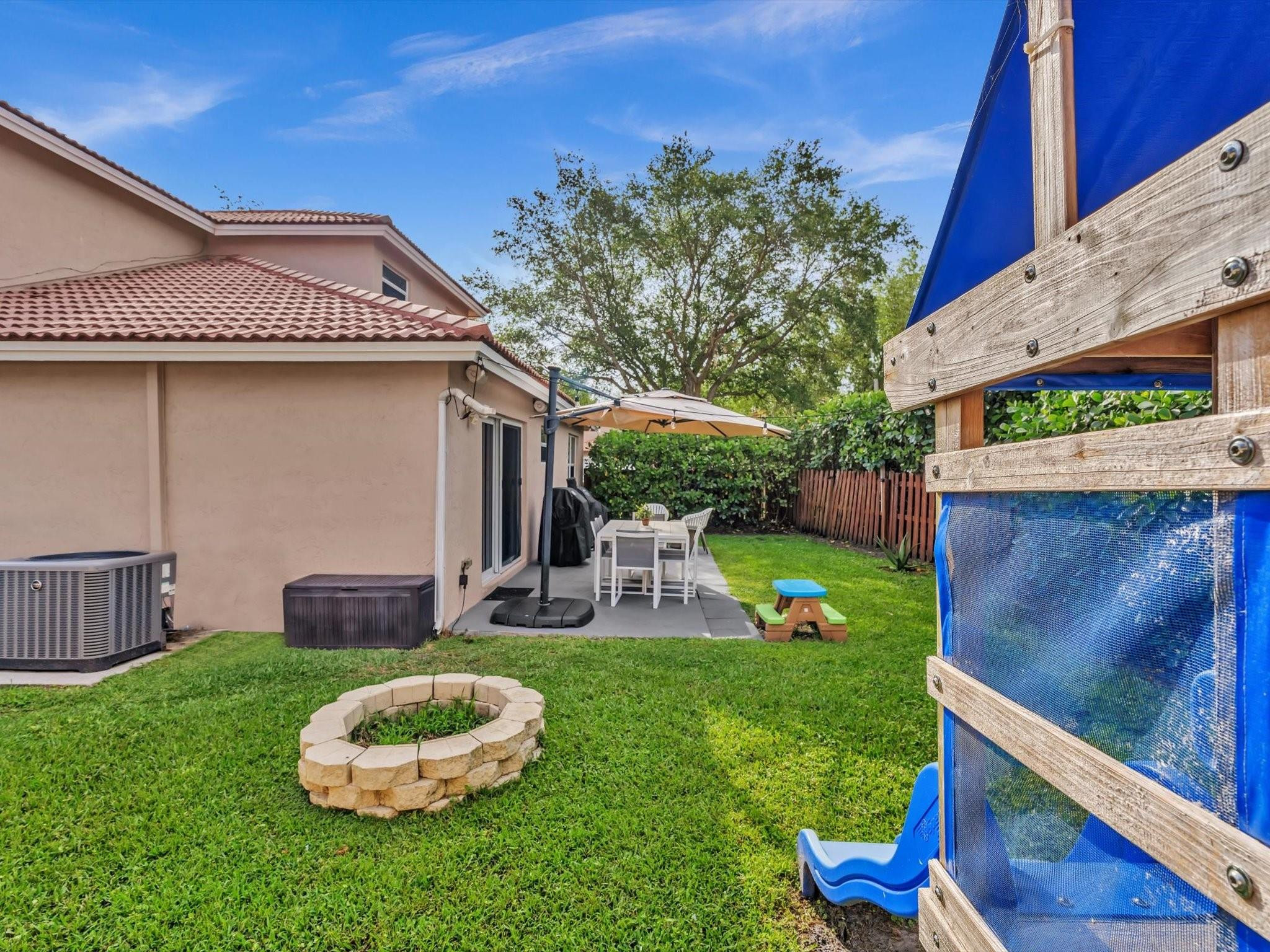 4004 NW 61st Terrace