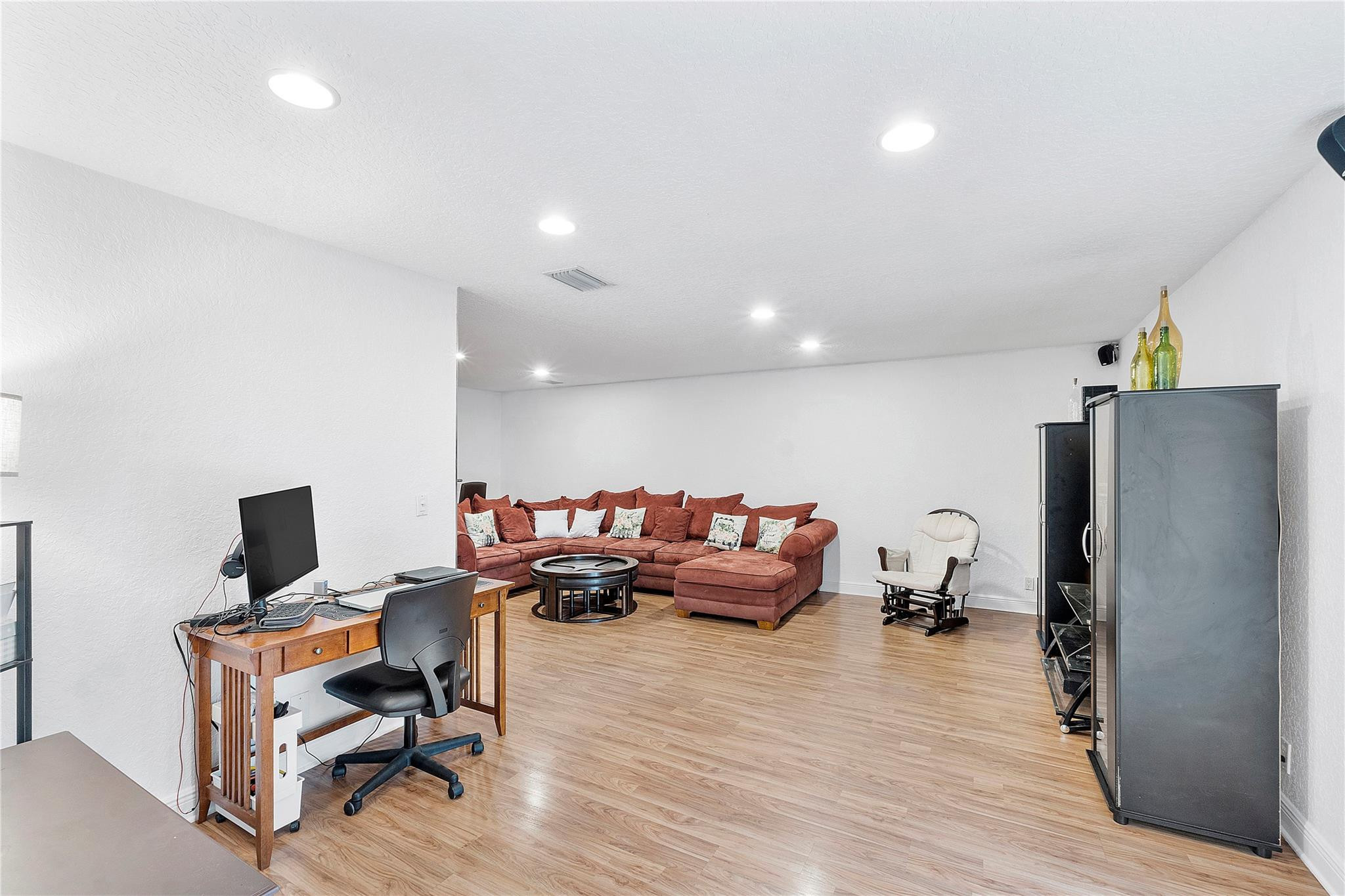 10364 NW 31st Street