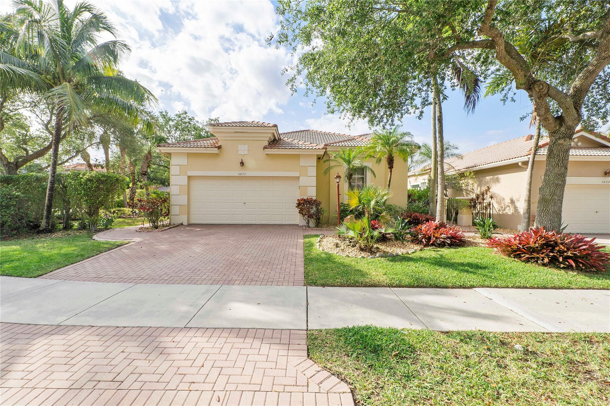 5873 NW 120th Avenue