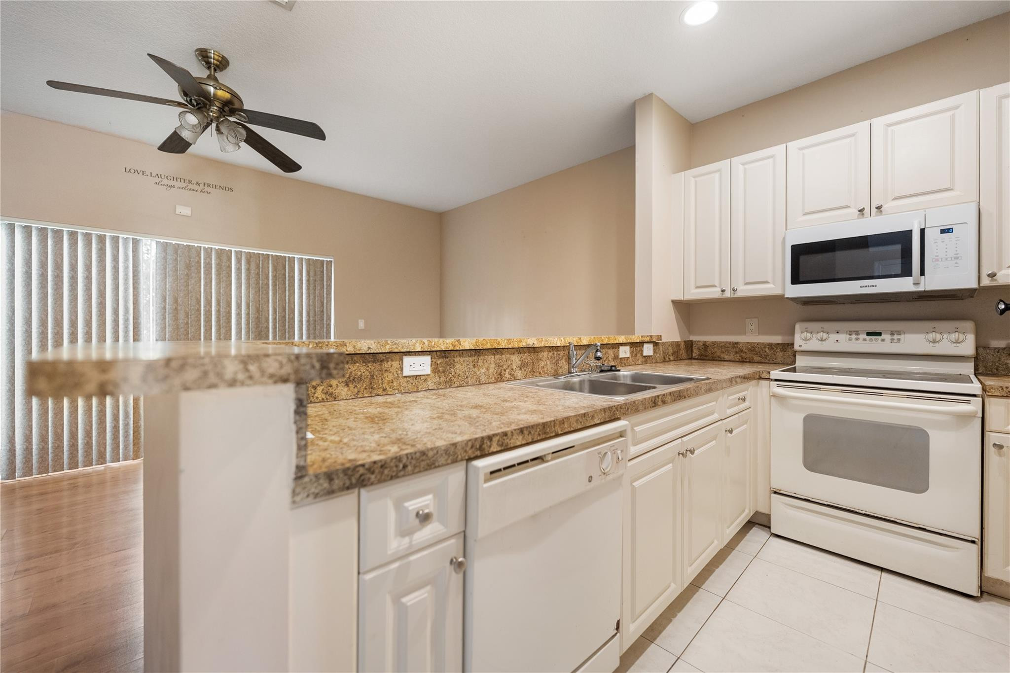 3134 Coral Ridge Drive 3136