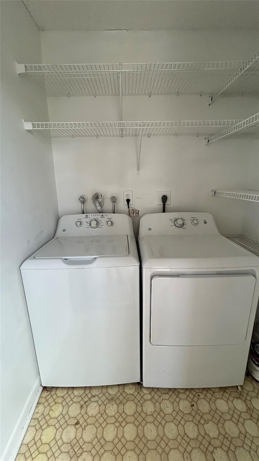 10441 E Clairmont Circle 103
