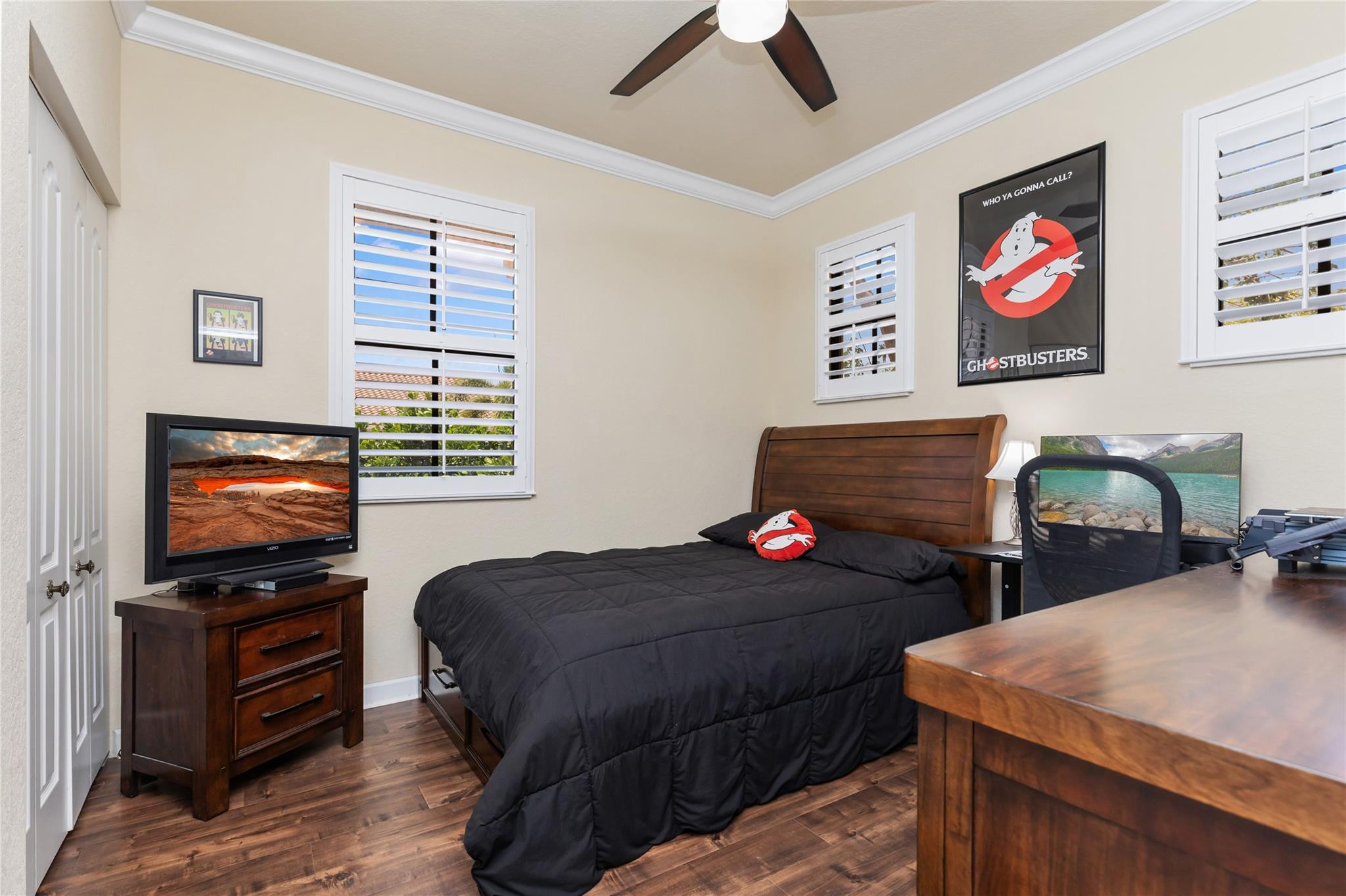 8448 Lakeview Trail