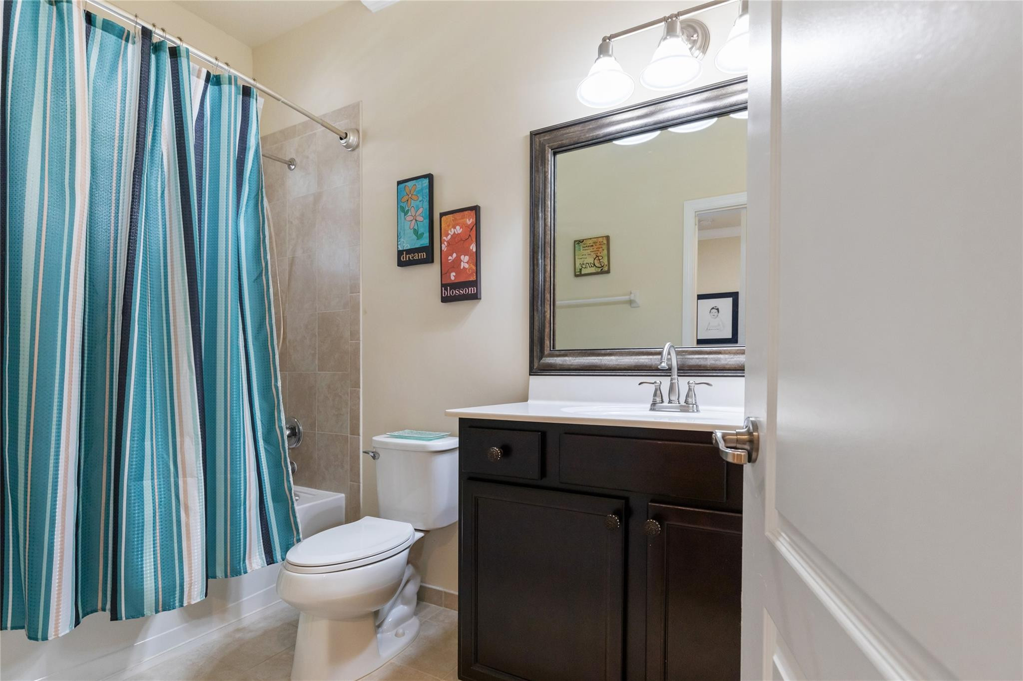 8448 Lakeview Trail