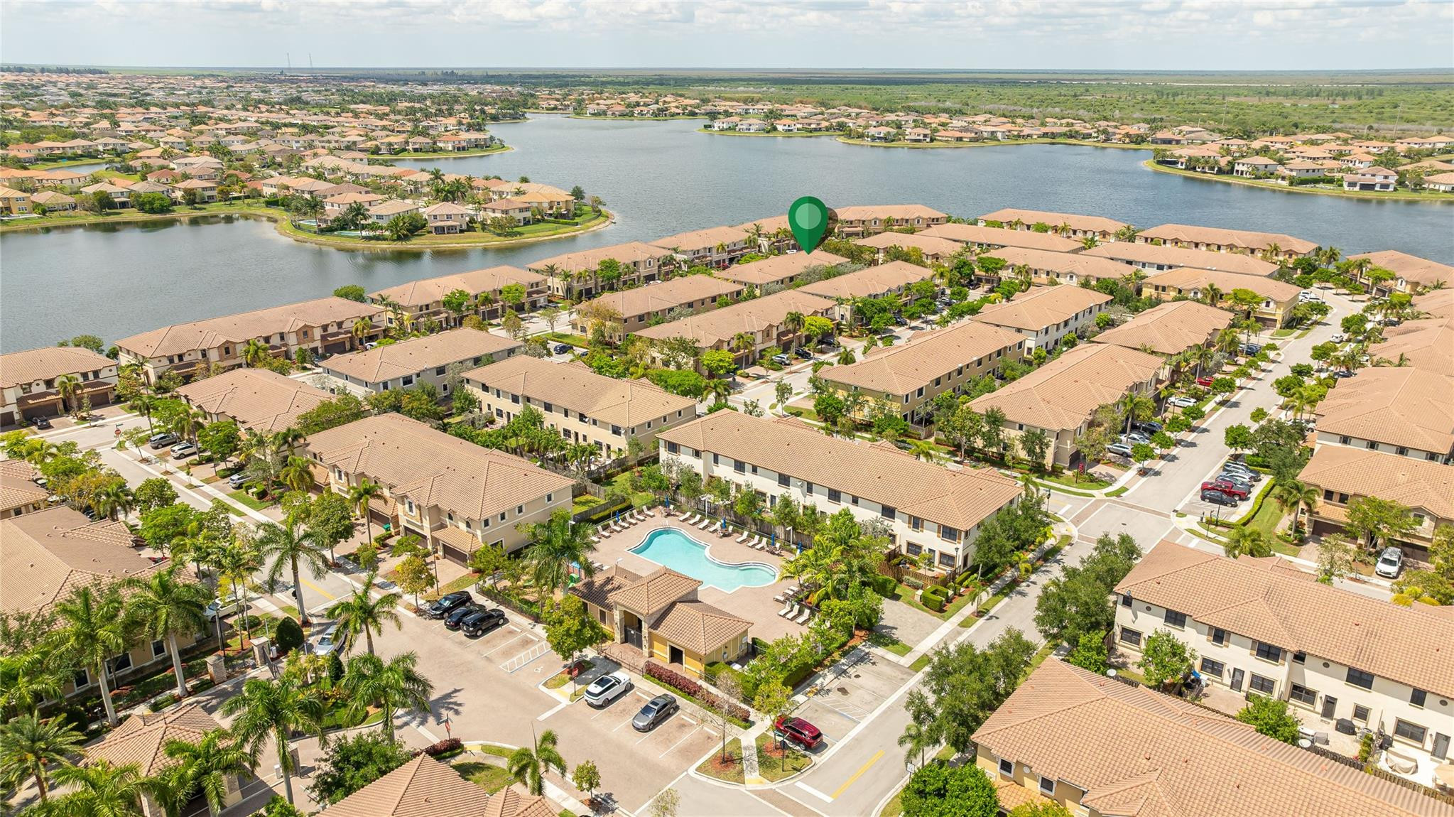8448 Lakeview Trail