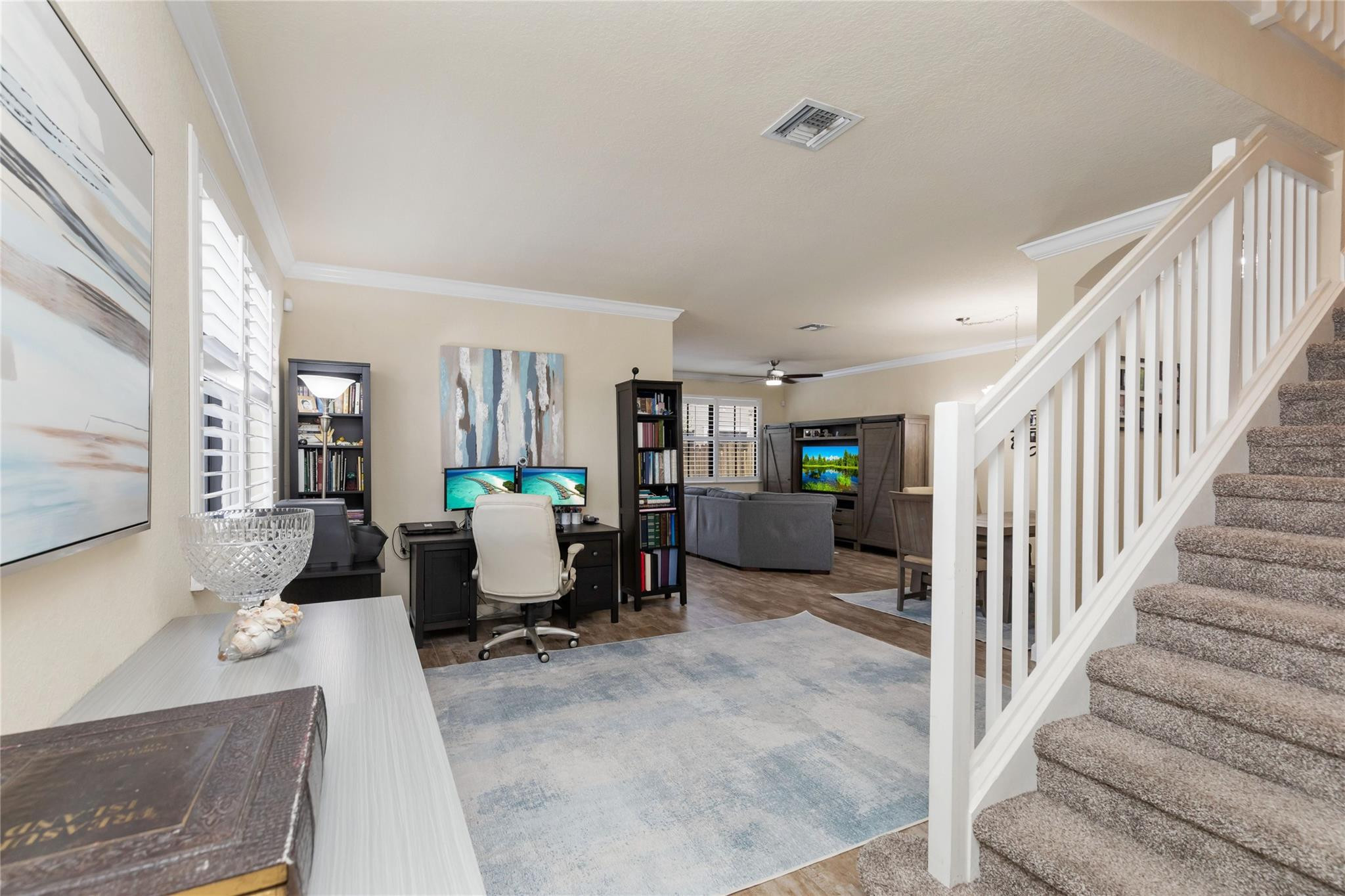 8448 Lakeview Trail