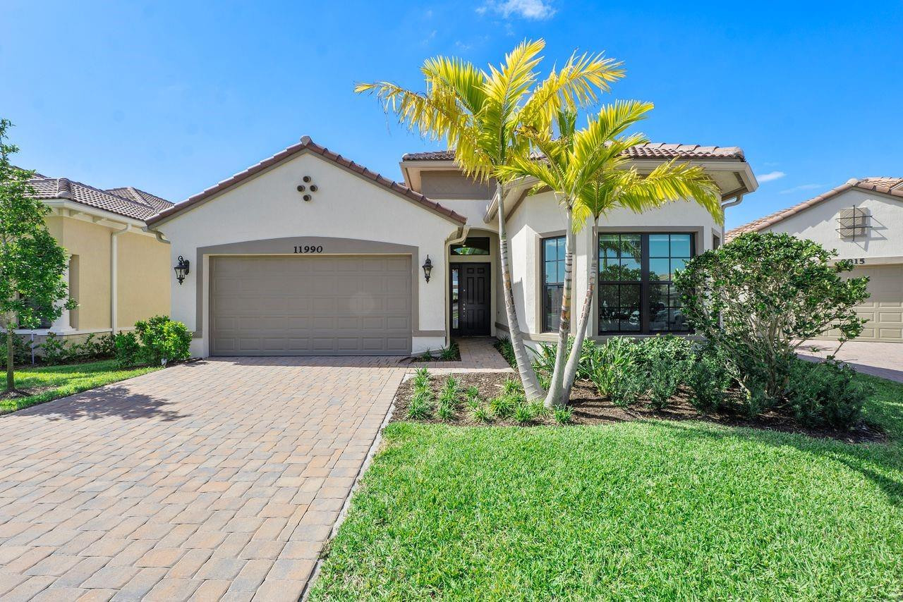 11990 Leon Circle