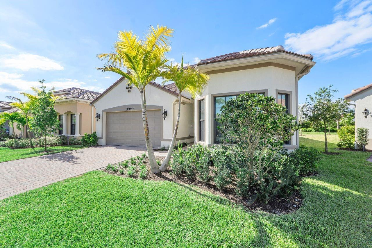 11990 Leon Circle