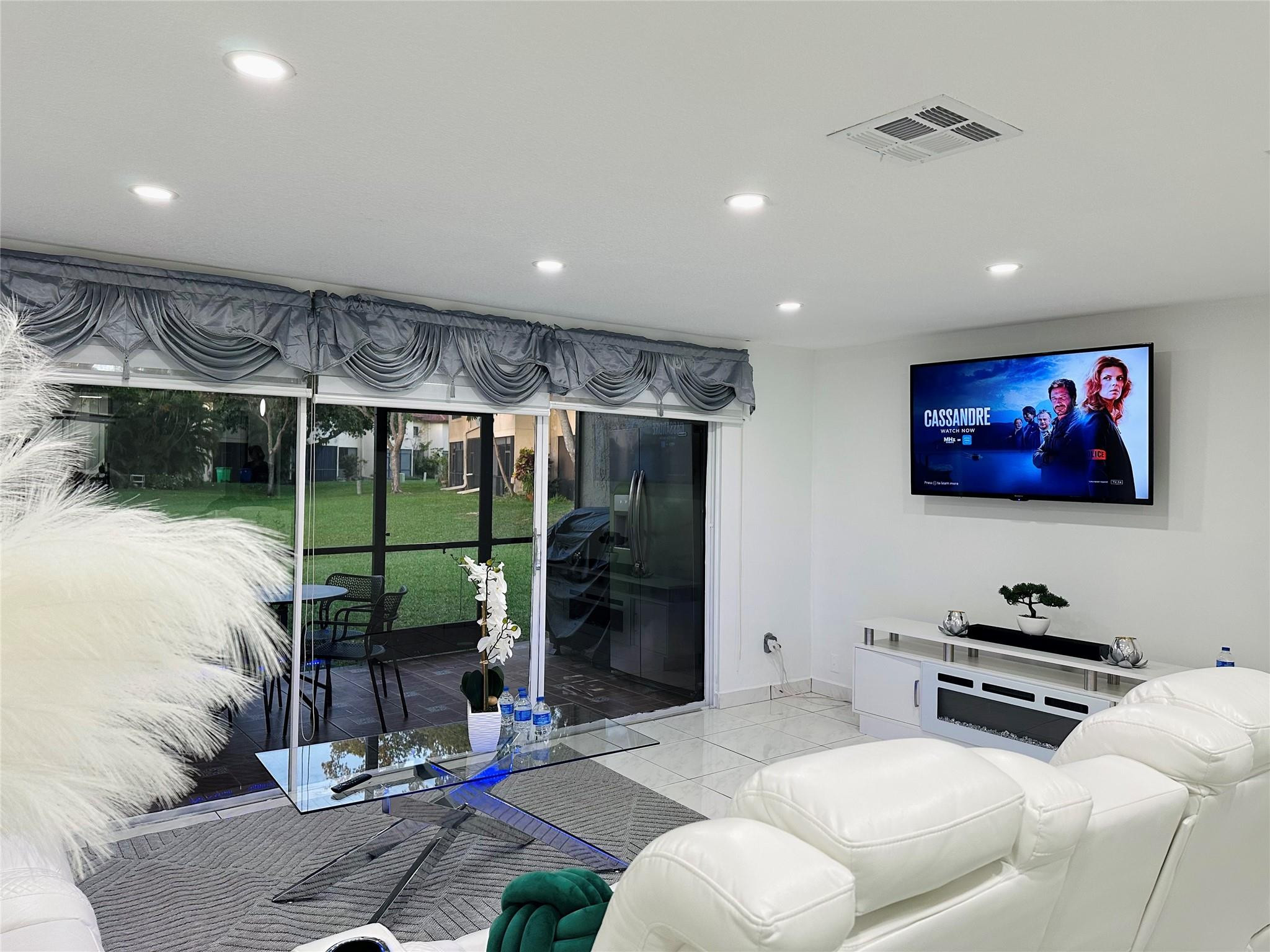 8929 Springtree Lakes Drive