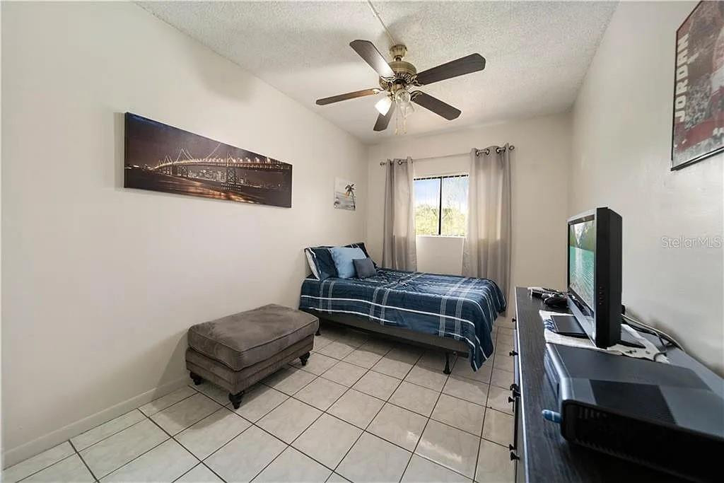 8929 Springtree Lakes Drive