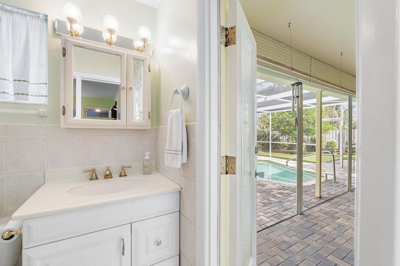 1557 NW 65th Avenue